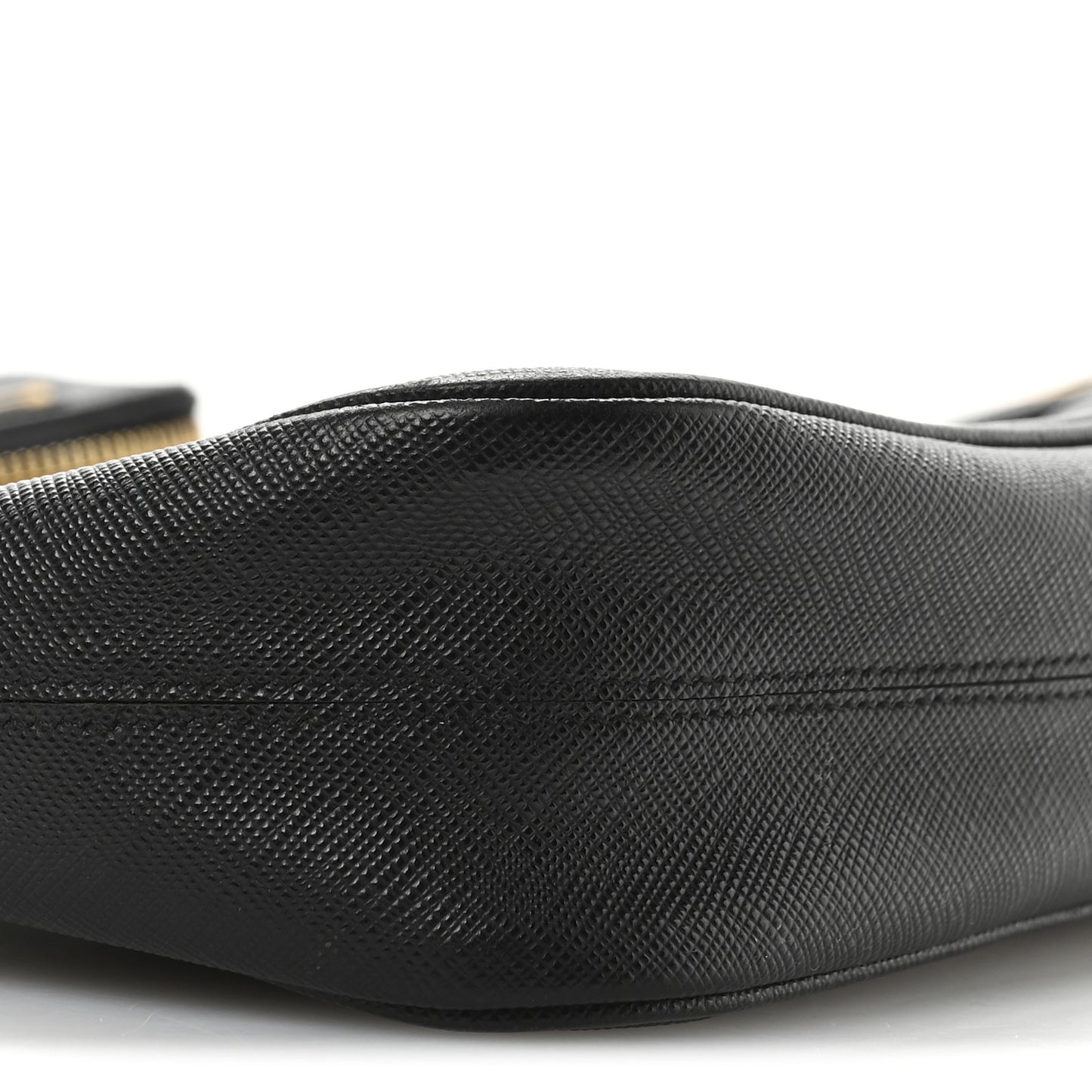 Saffiano Lux Re-Edition 2005 Shoulder Bag Black