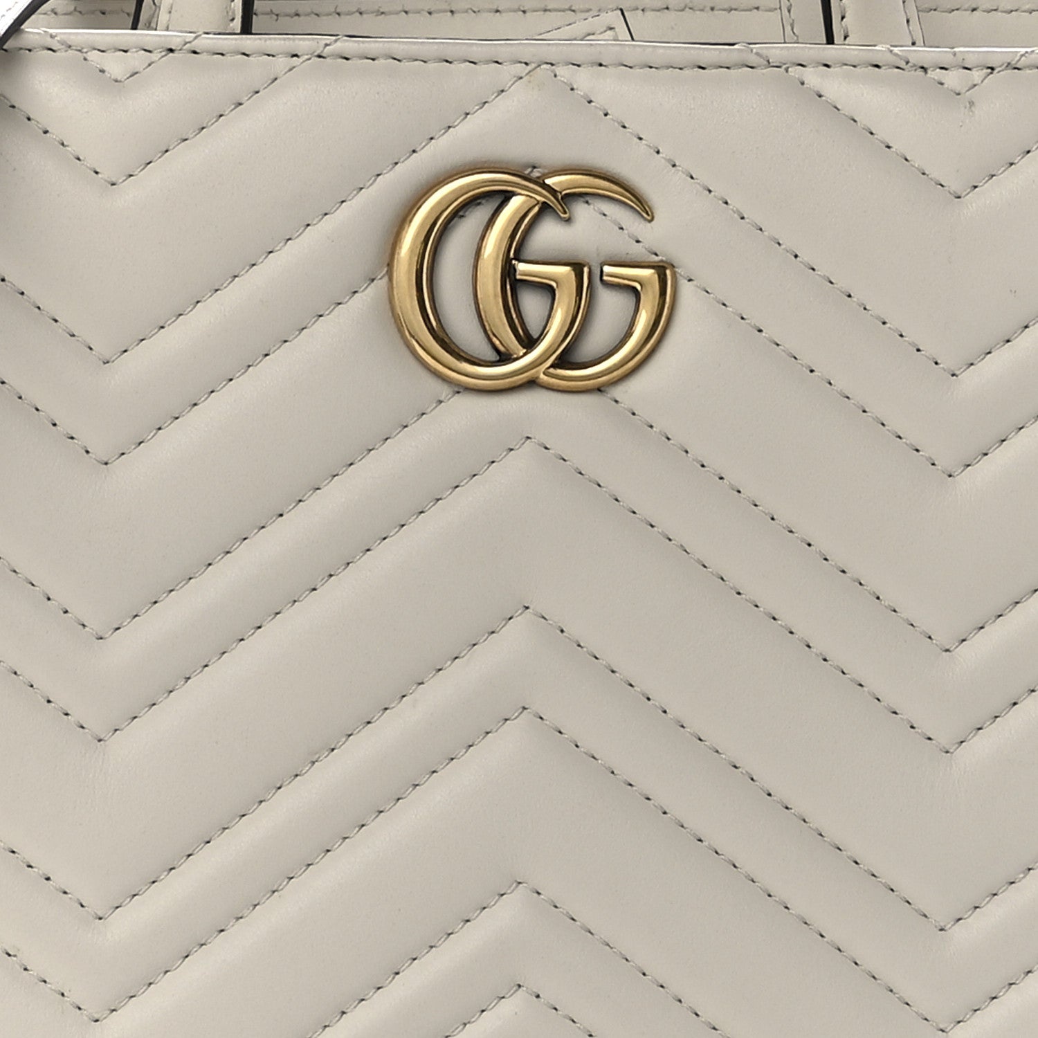 Gucci Calfskin Matelasse Small GG Marmont Tote White 9 of 12