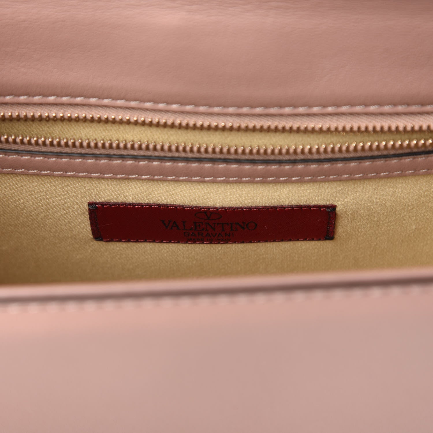 Valentino Garavani Vitello Medium Glam Lock Rockstud Flap Poudre 9 of 10
