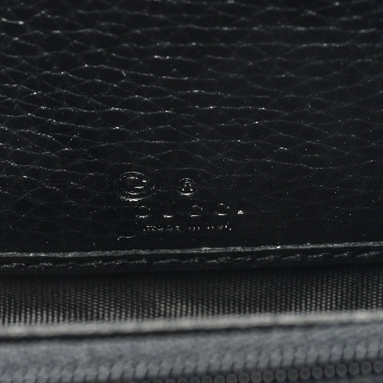 Gucci Pebbled Calfskin Soho Compact Disco Zip Around Wallet Black 6 of 6