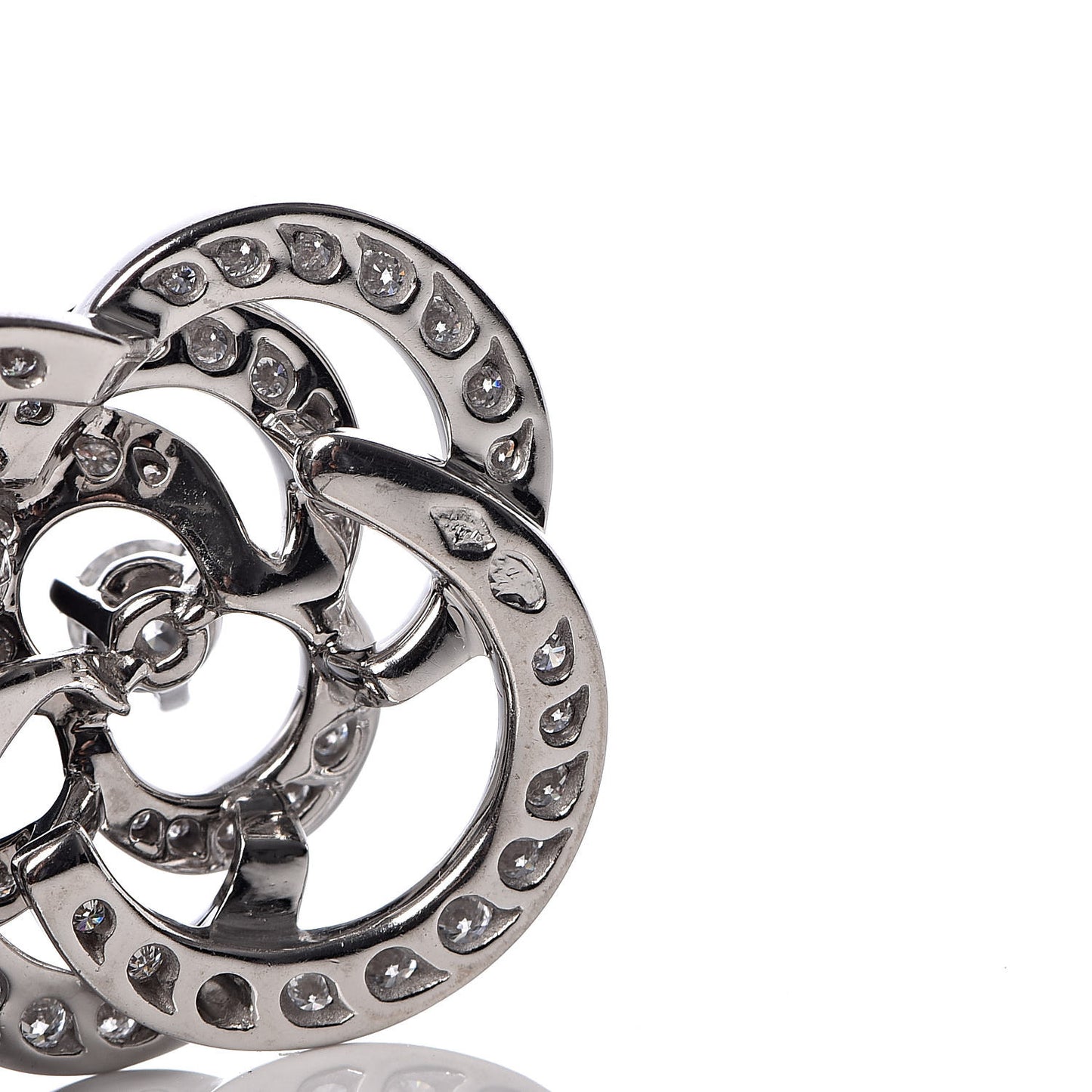 18K White Gold Diamond Small Camelia Pendant Necklace