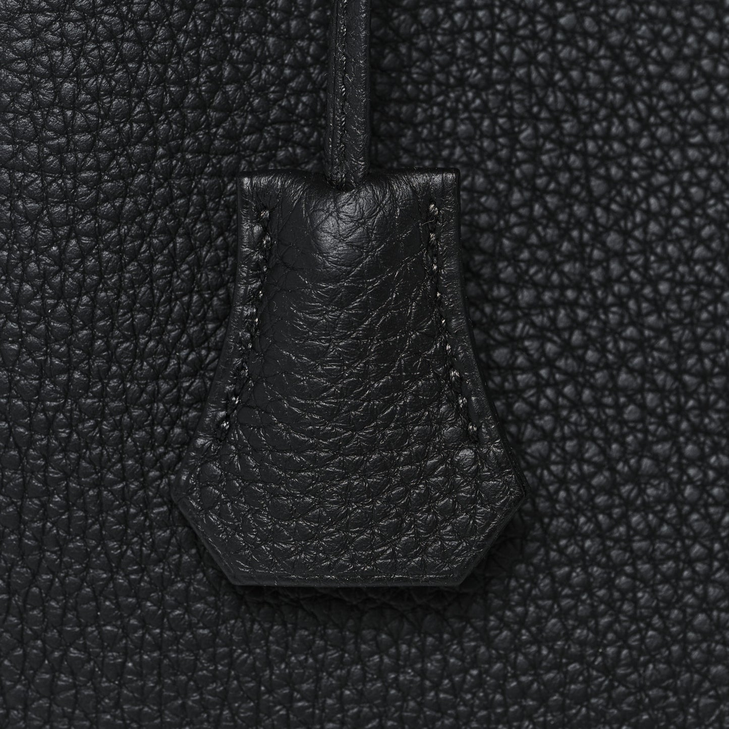 Togo Kelly Retourne 25 Black