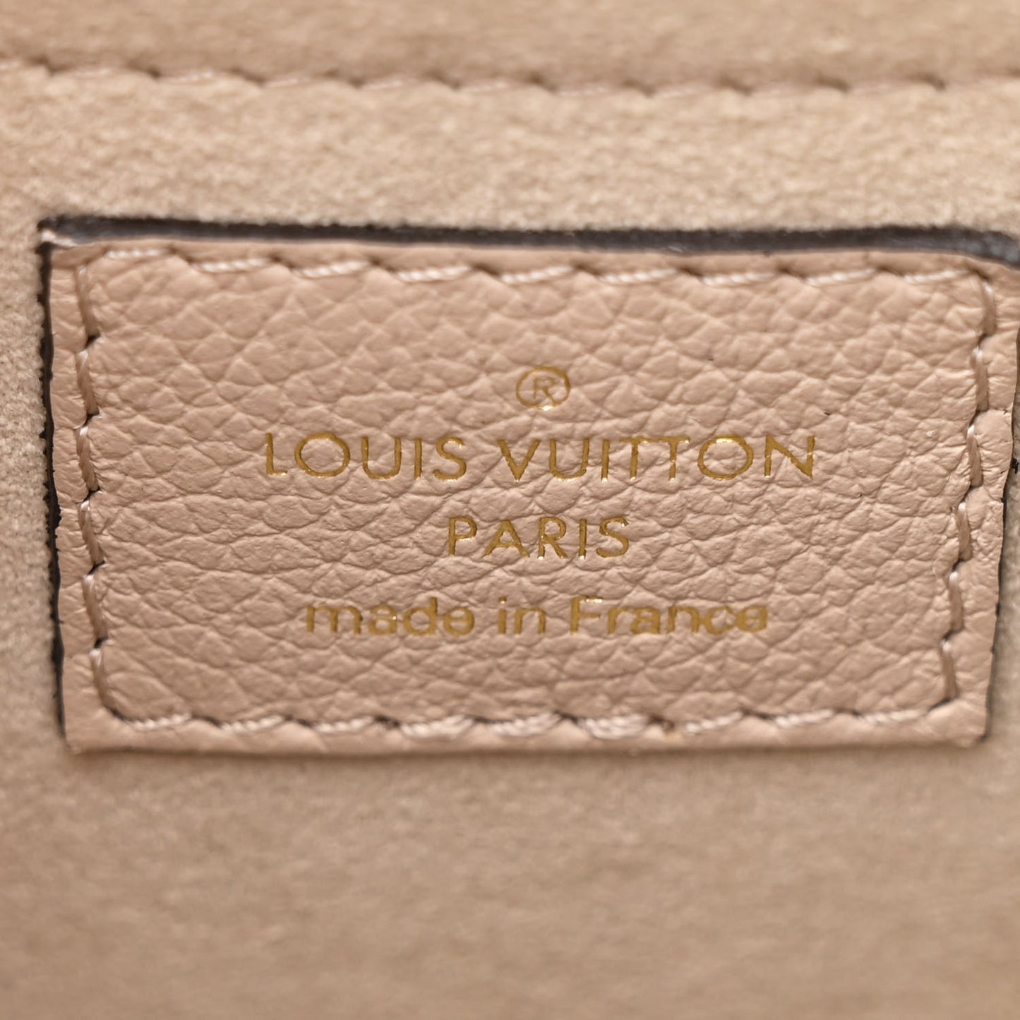 Grained Calfskin Lockme Tender Greige