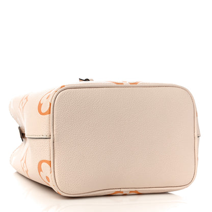 Louis Vuitton Empreinte Monogram Giant By The Pool Neonoe BB Cream Saffron 4 of 9