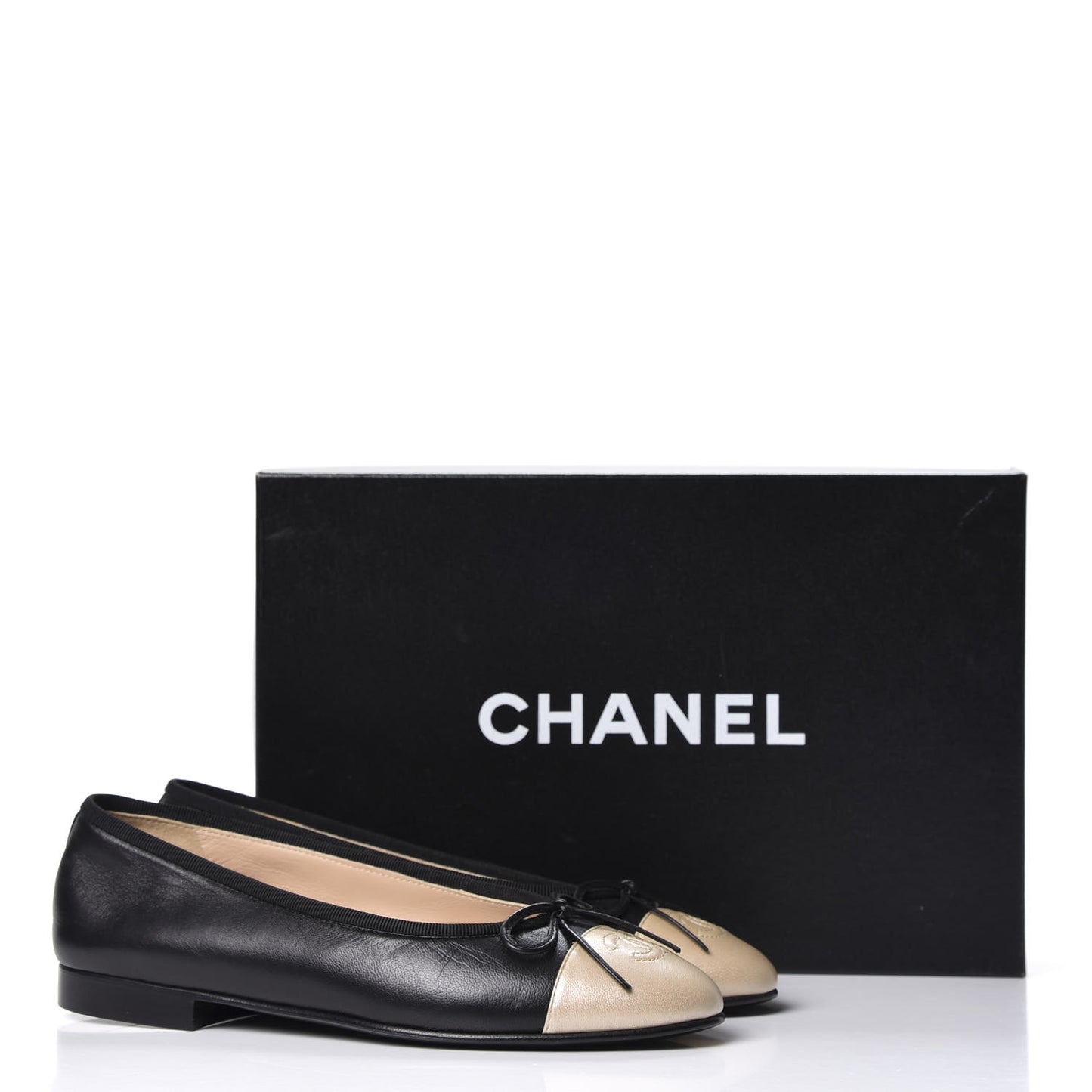 Lambskin Cap Toe CC Ballerina Flats 35 Black Beige