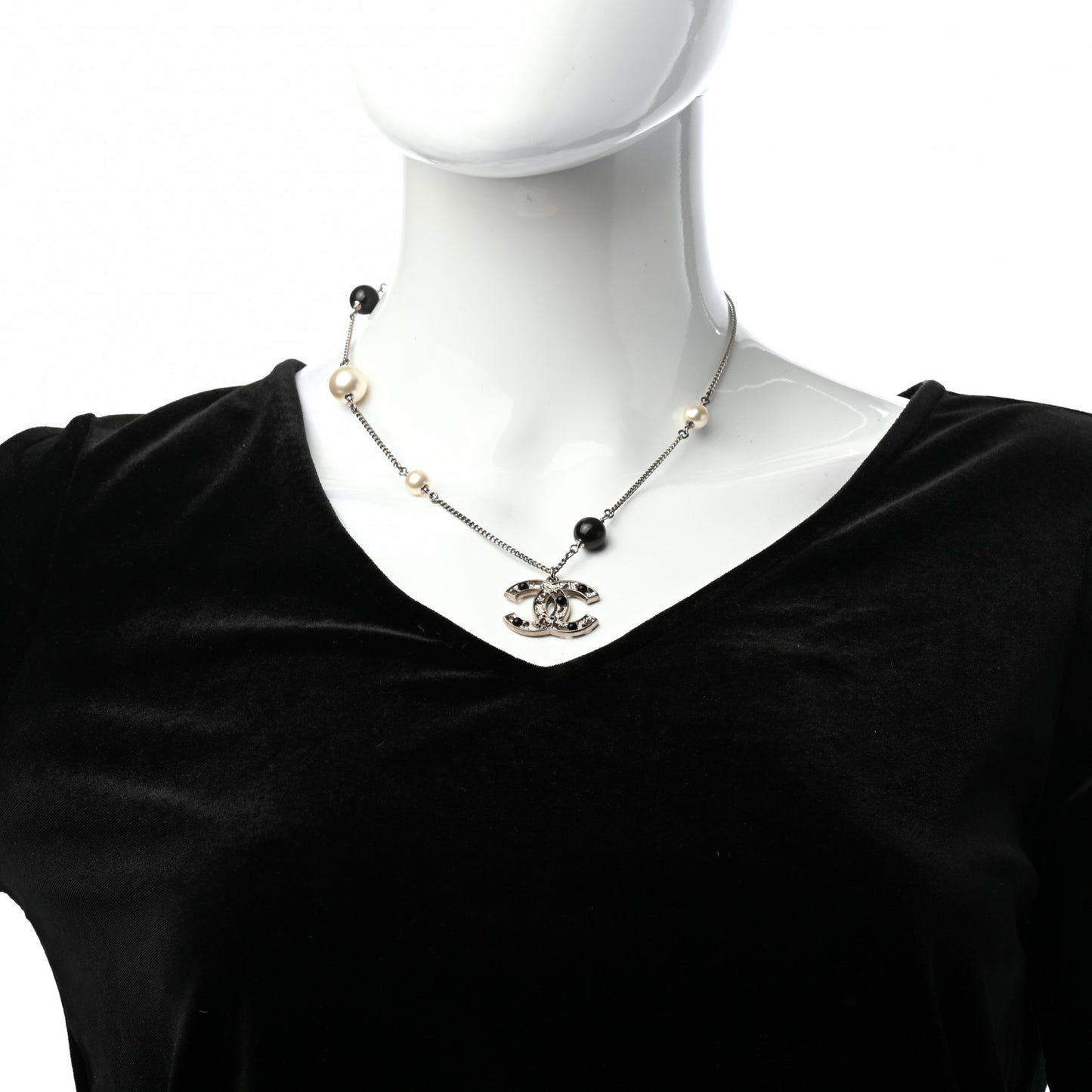 Pearl Resin Textured CC Necklace Silver Black