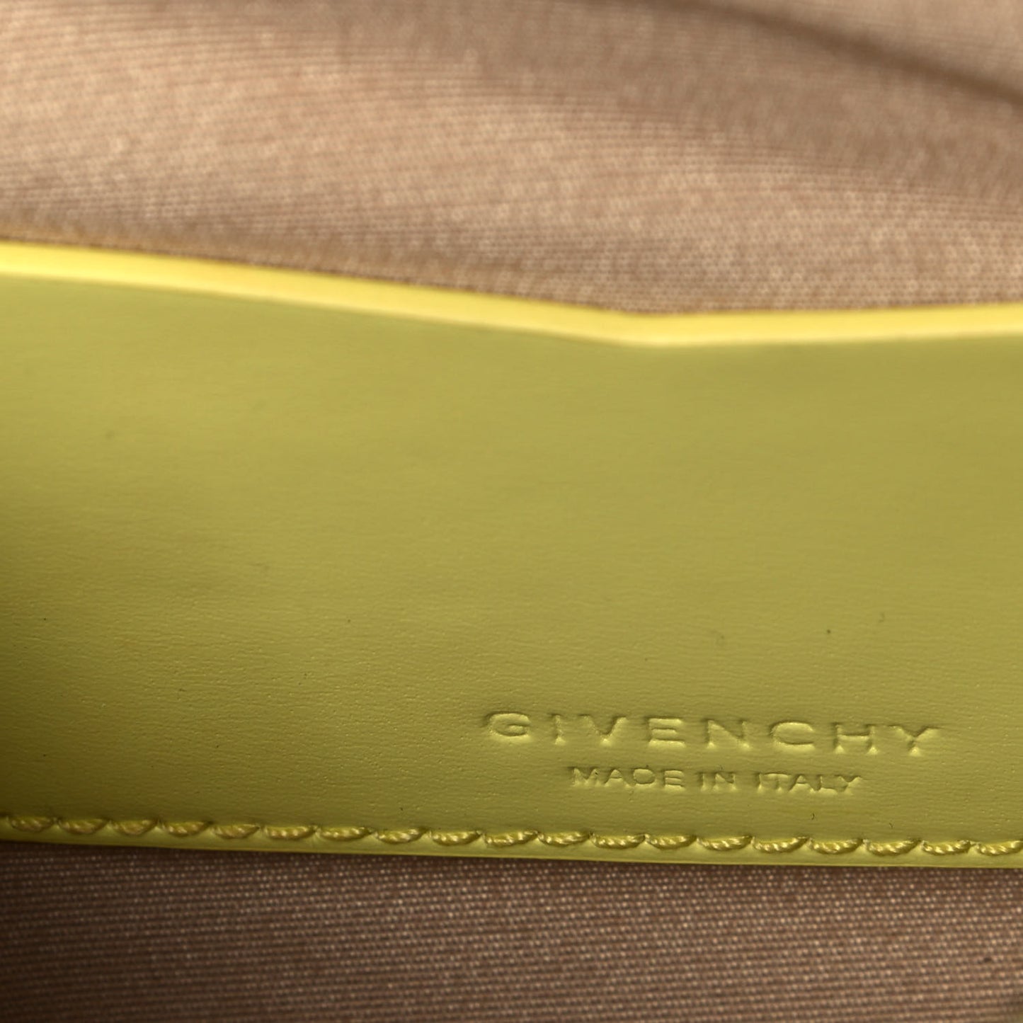 Smooth Calfskin Nano Antigona Acid Yellow