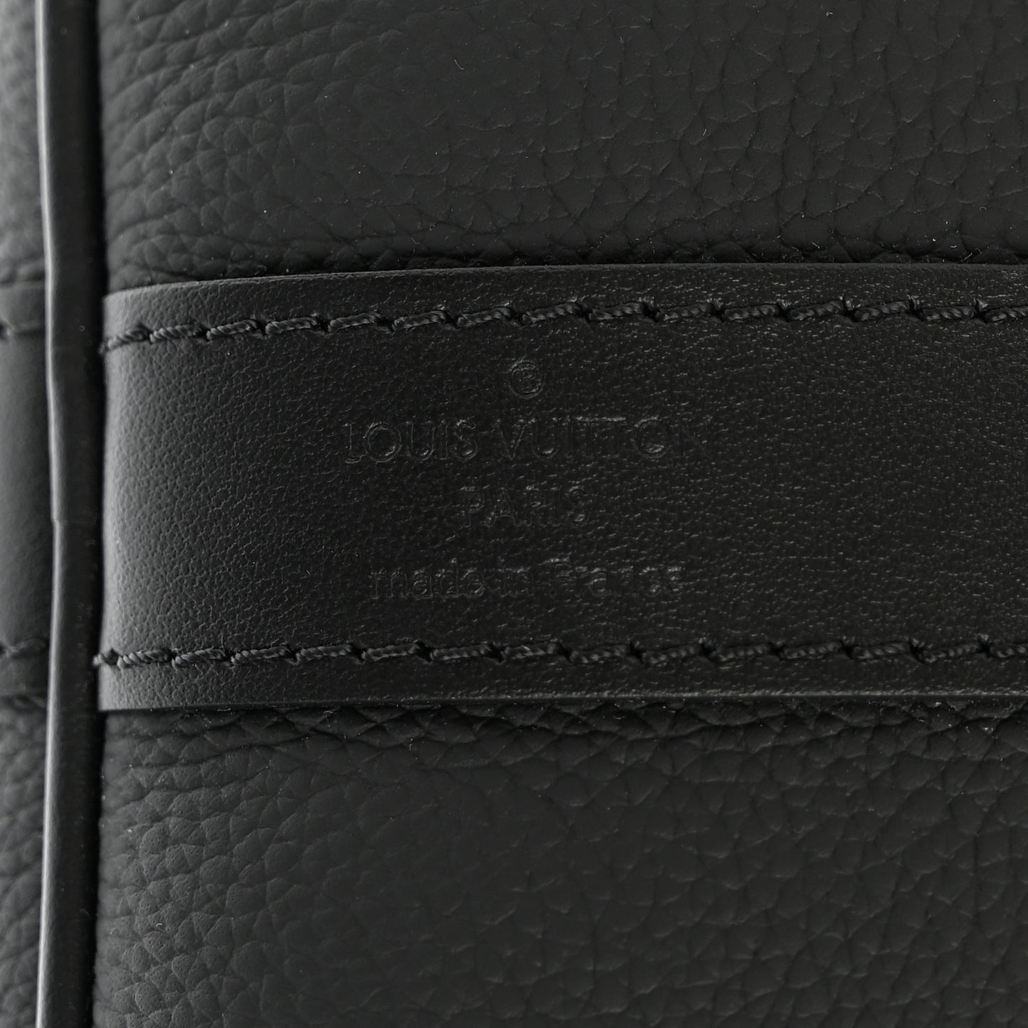 Grained Calfskin Aerogram Keepall Bandouliere 40 Black