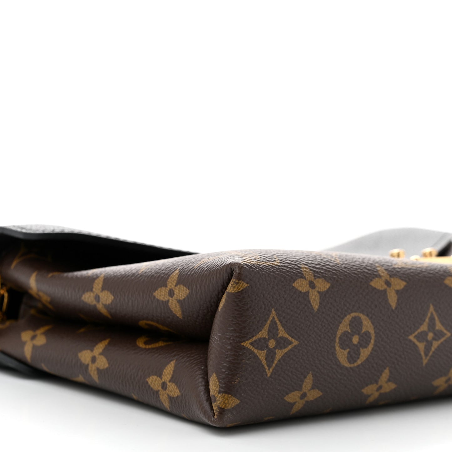 Monogram Pallas Chain Black