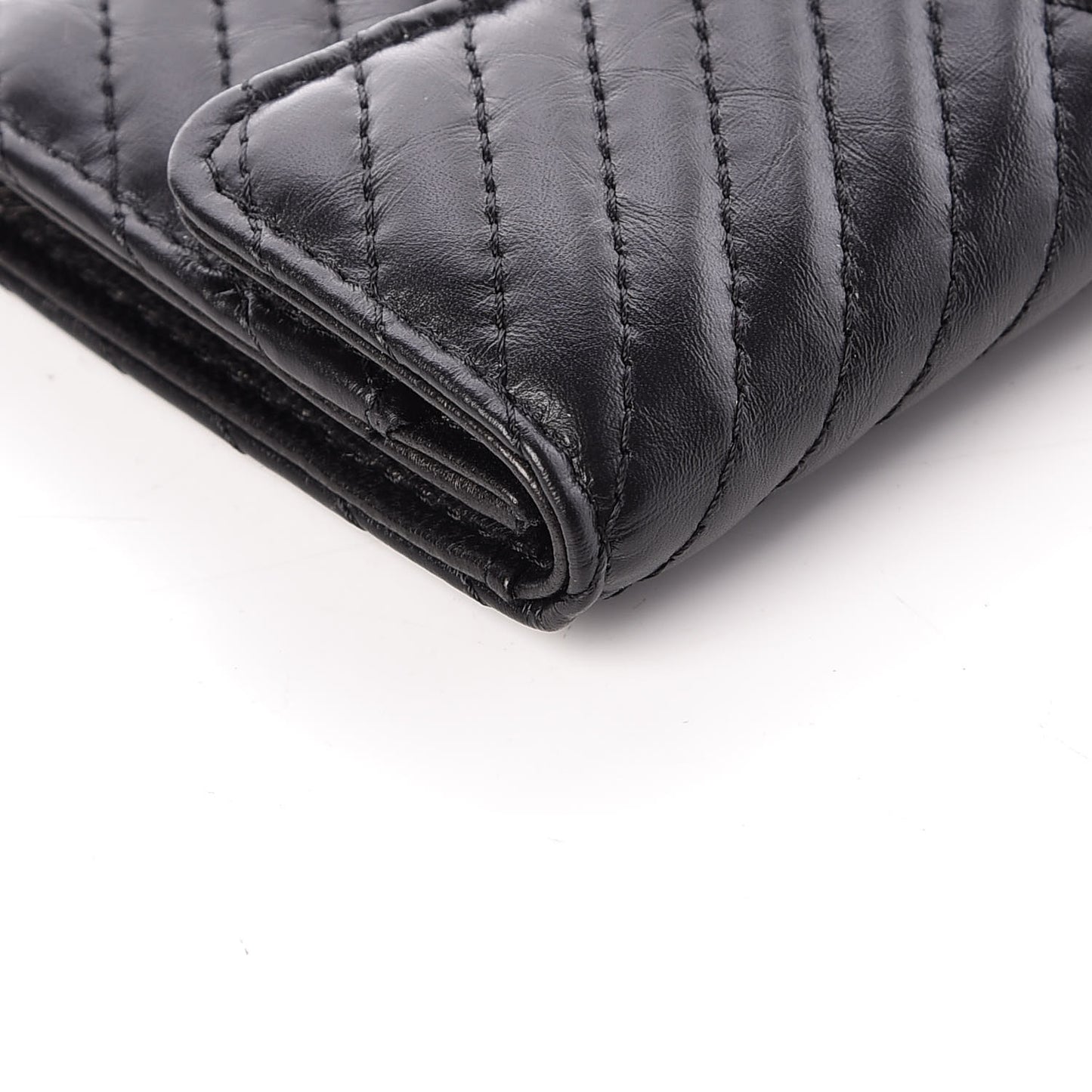 Aged Calfskin Chevron Quilted Card Holder Wallet So Black