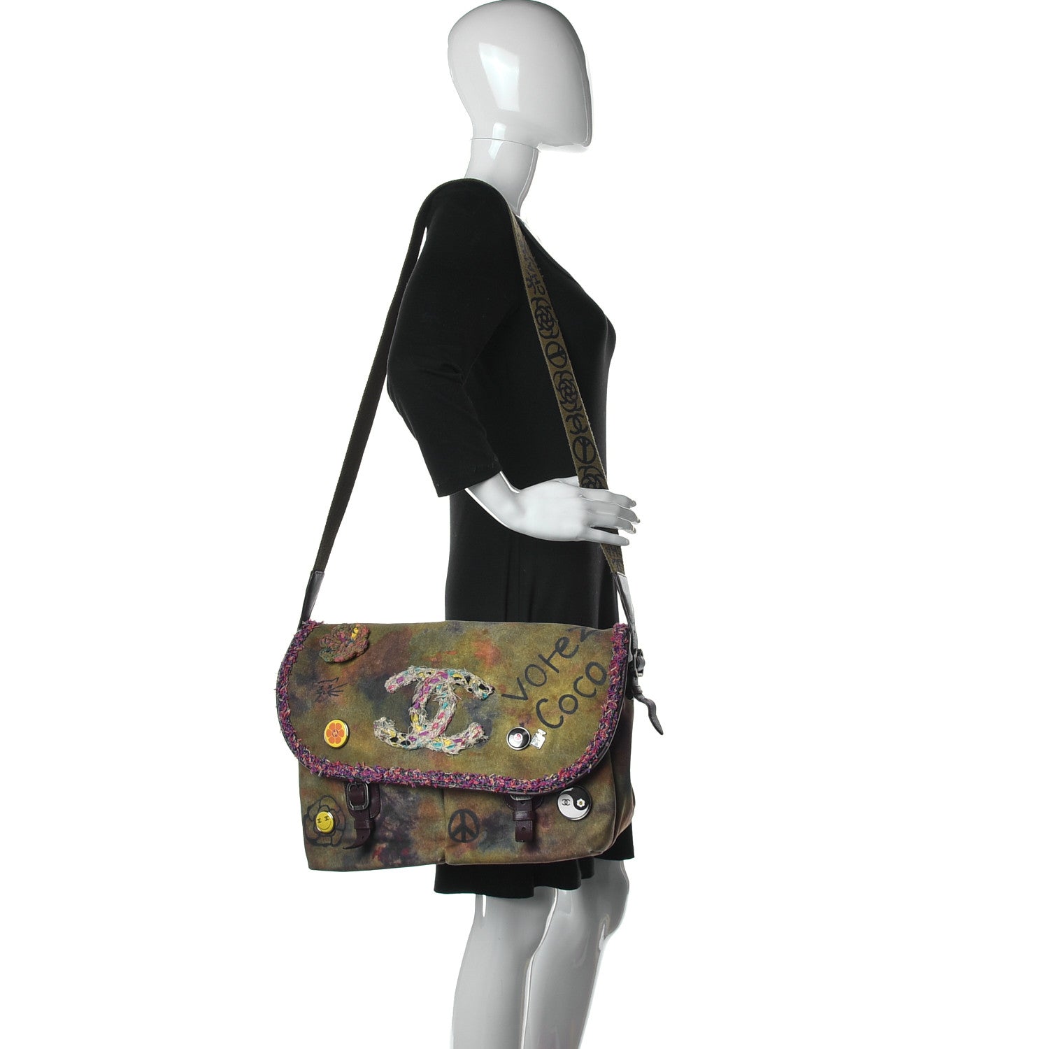 Chanel Washed Toile Large Graffiti On The Pavements Messenger Khaki Multicolor 2 of 19