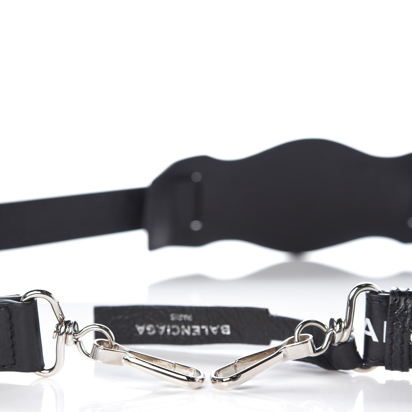 Agneau Classic Hardware Logo Shoulder Strap Black