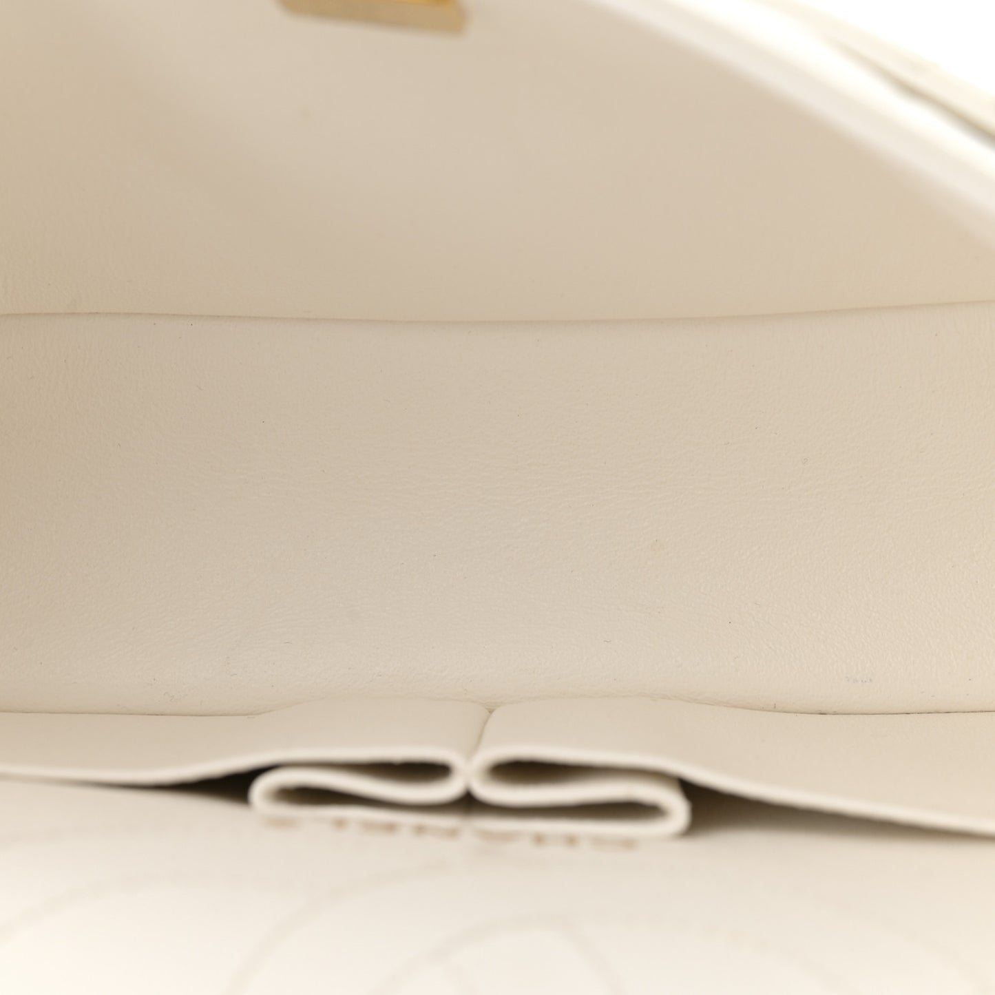 Aged Calfskin Quilted 2.55 Reissue 225 Flap White