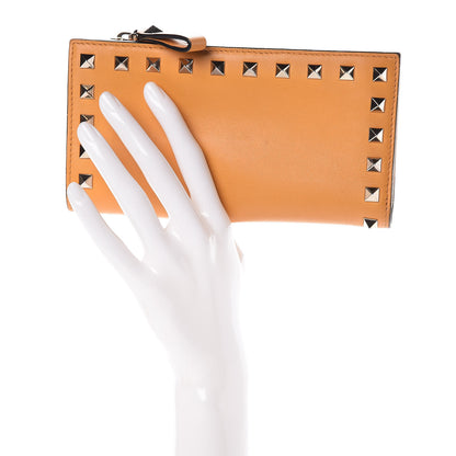 Valentino Garavani Calfskin Rockstud Continental Wallet Mandarin Sorbet 2 of 10