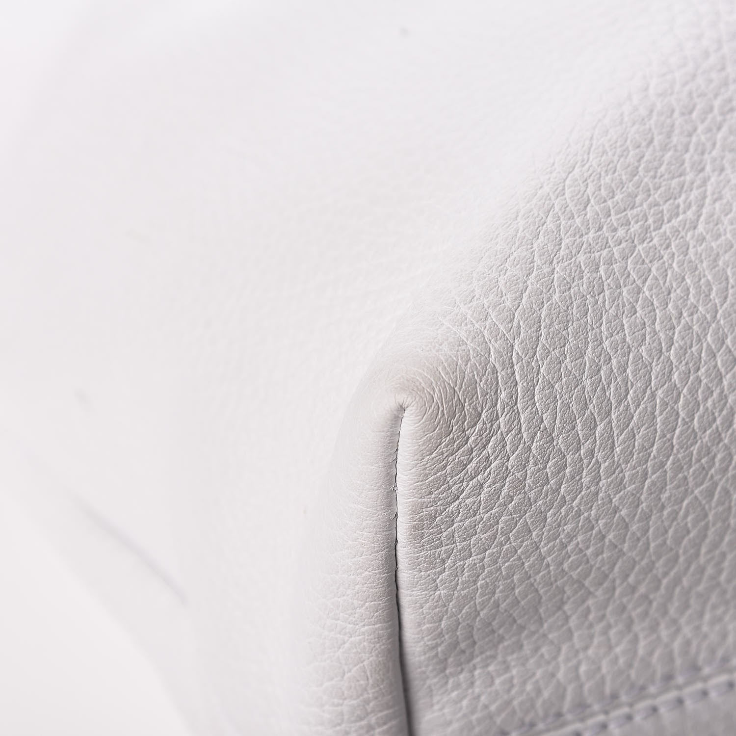 Burberry London Grainy Calfskin Medium Baynard Tote White 17 of 20