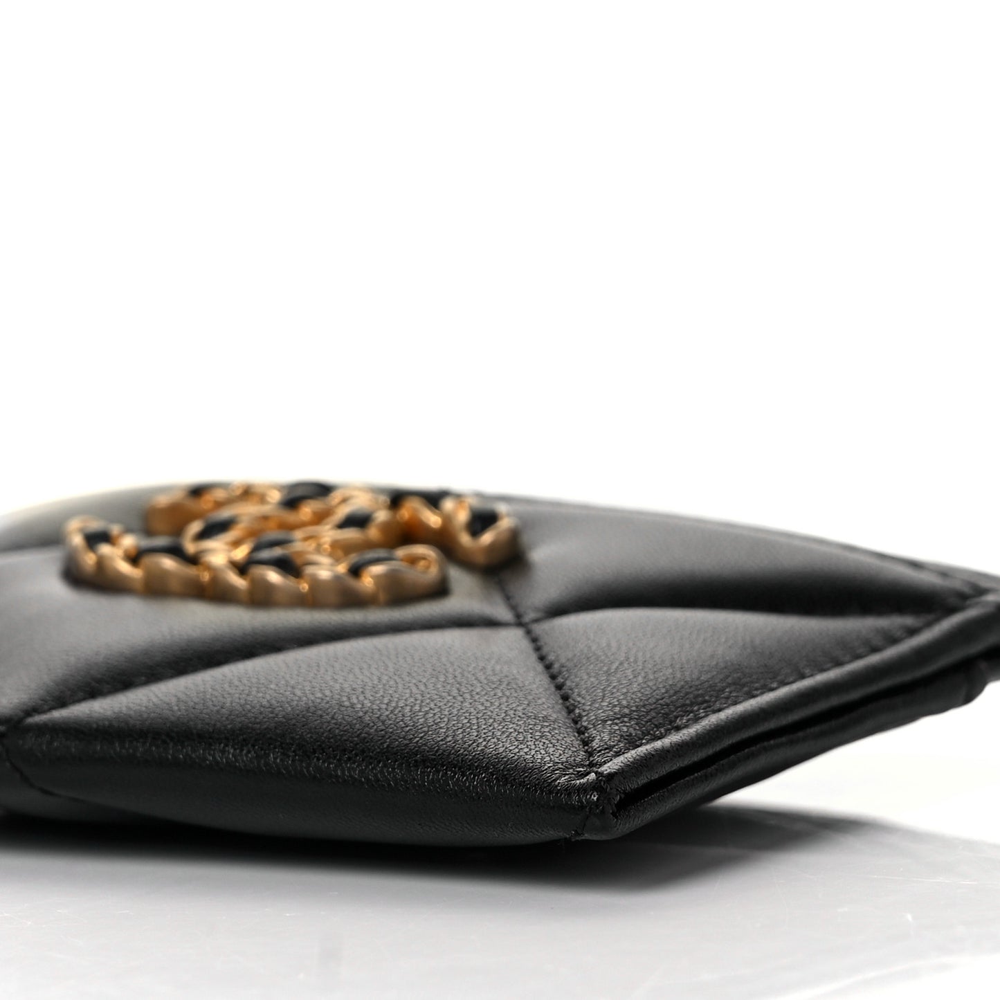Lambskin Quilted Chanel 19 Card Holder Black