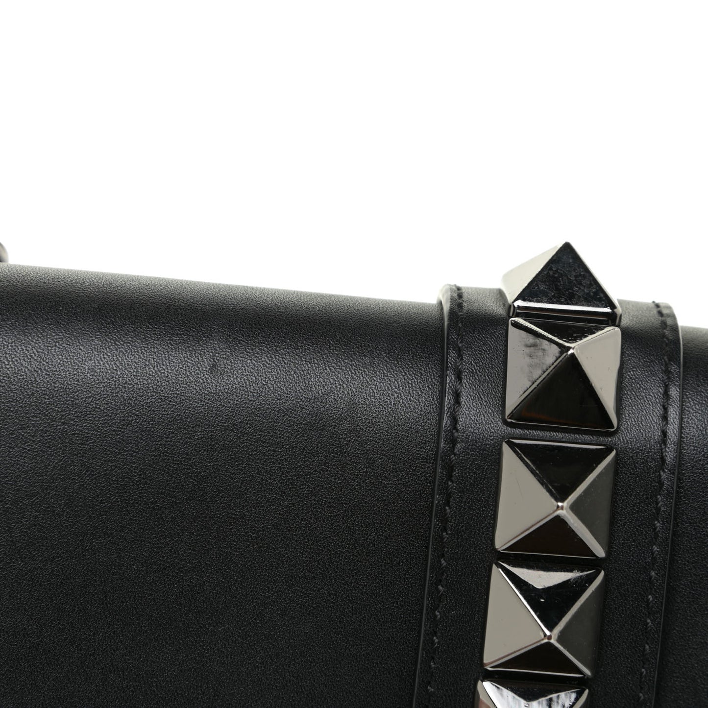 Vitello Medium Glam Lock Rockstud Flap Black