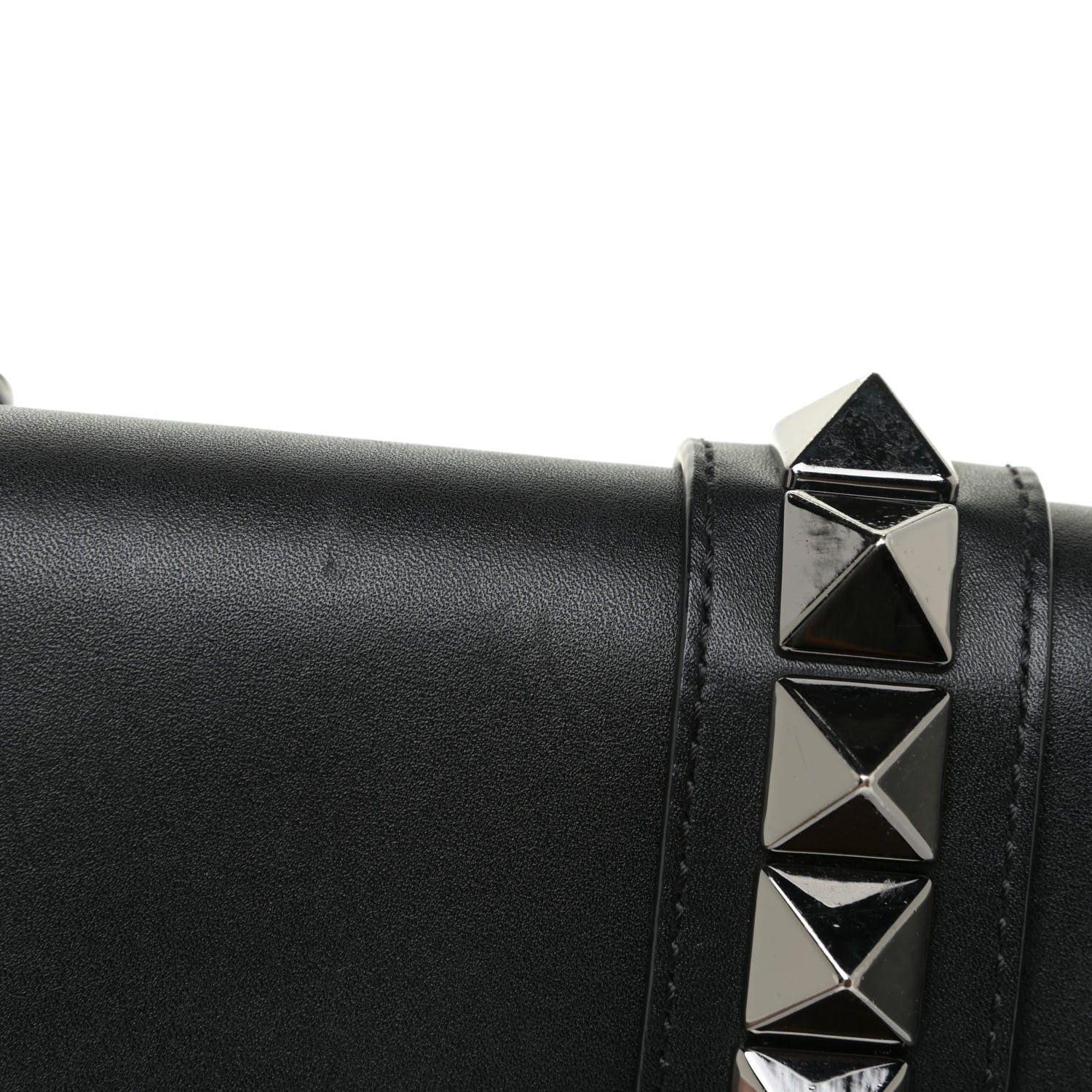 Valentino Garavani Vitello Medium Glam Lock Rockstud Flap Black 18 of 21