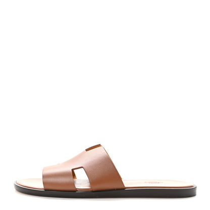 Hermes Calfskin Mens Izmir Sandals 44 Gold 1 of 11