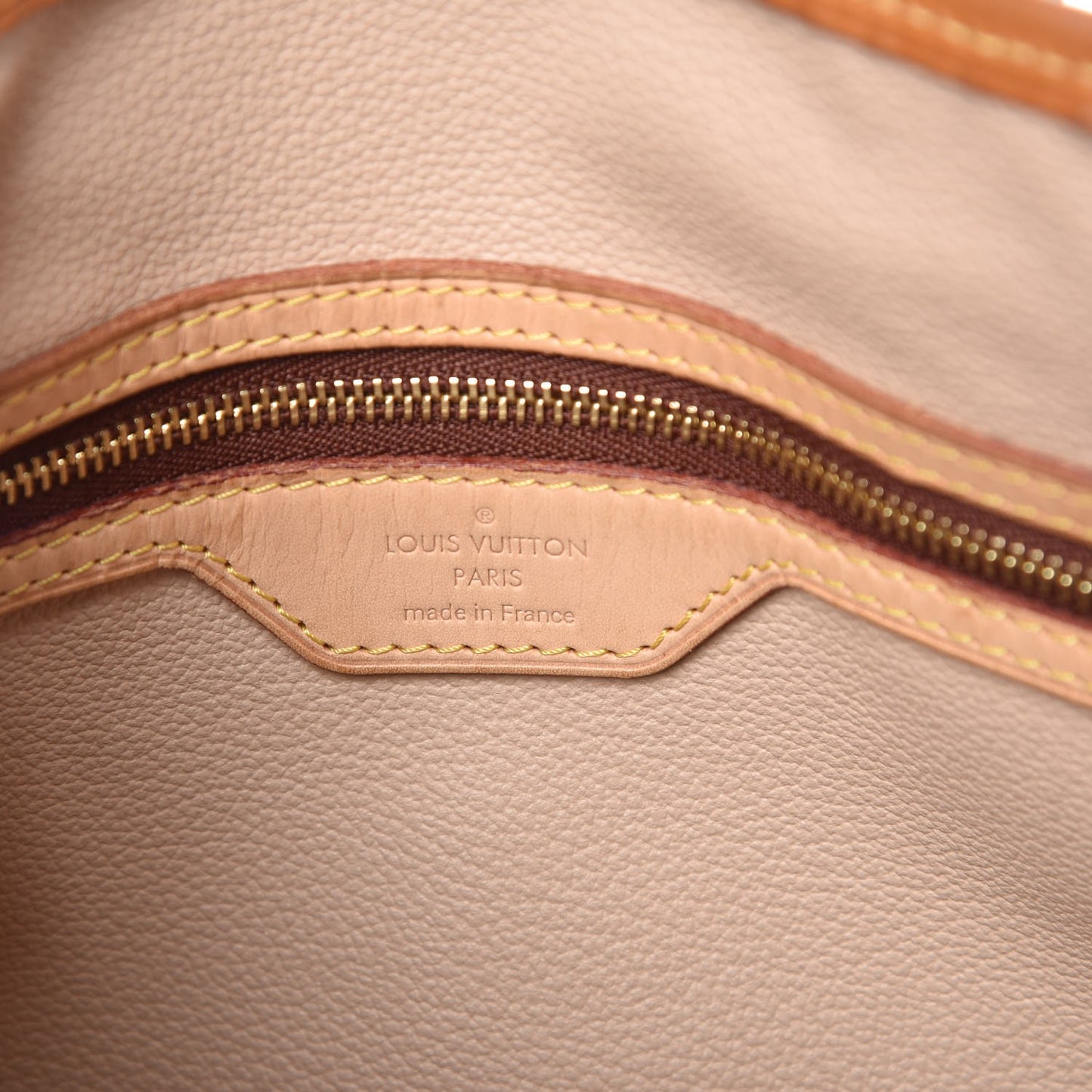 Monogram Petit Bucket 23
