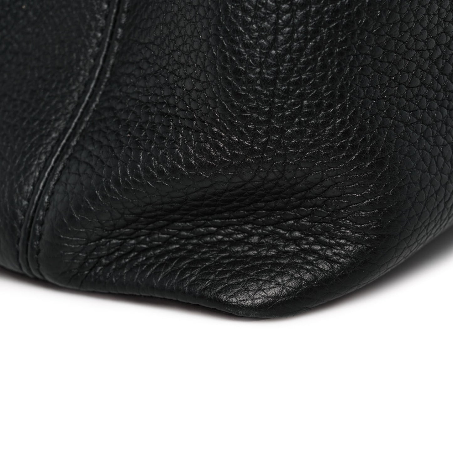 Taurillon Capucines GM Black