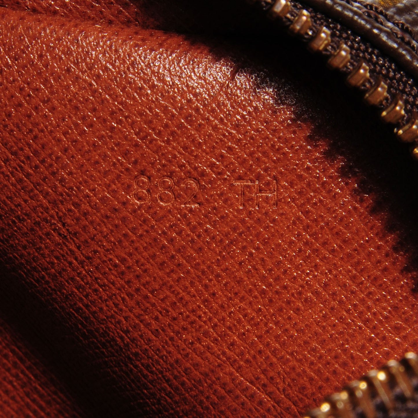 Monogram Pochette Marly Dragonne 22