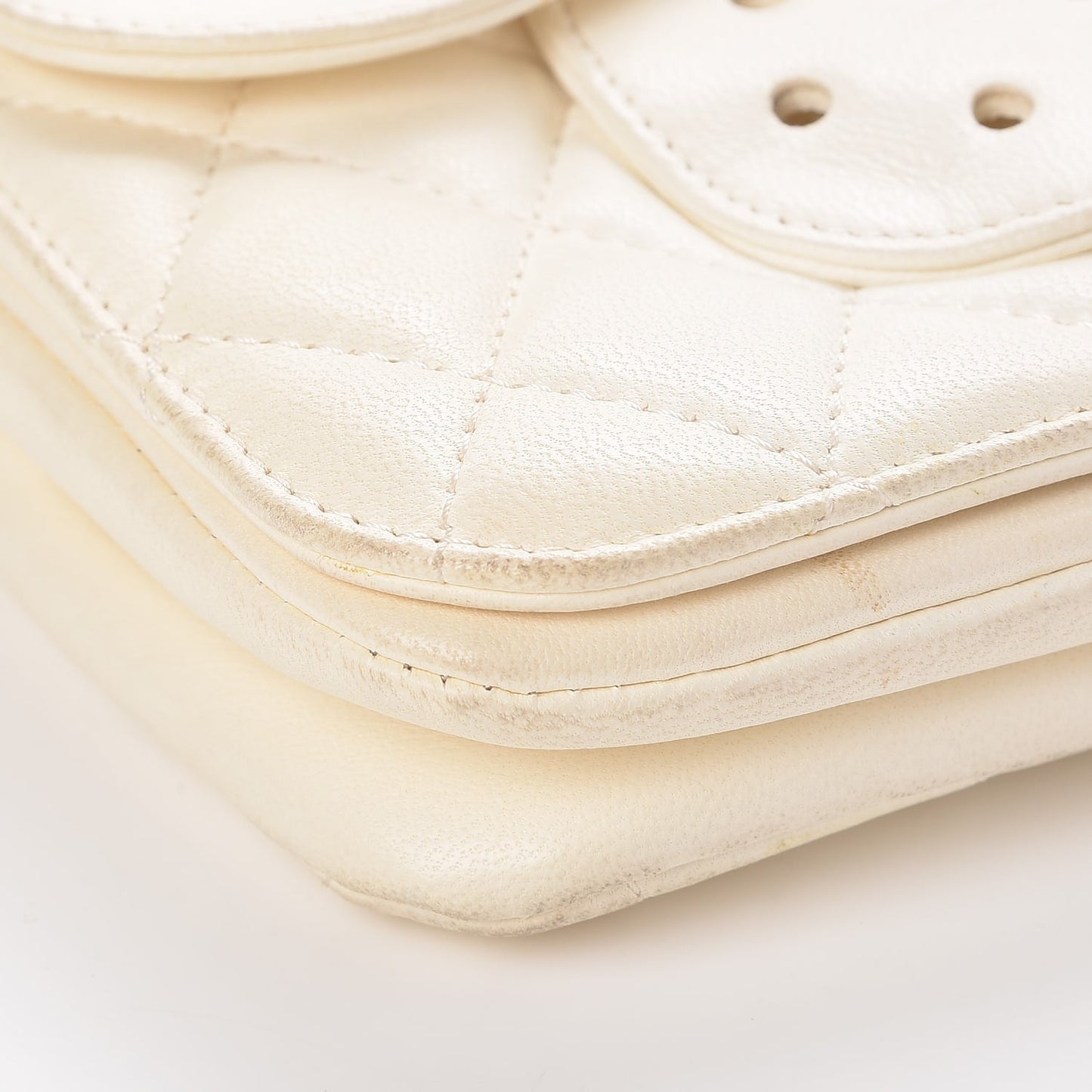 Lambskin Quilted Butterfly Chain Clutch White