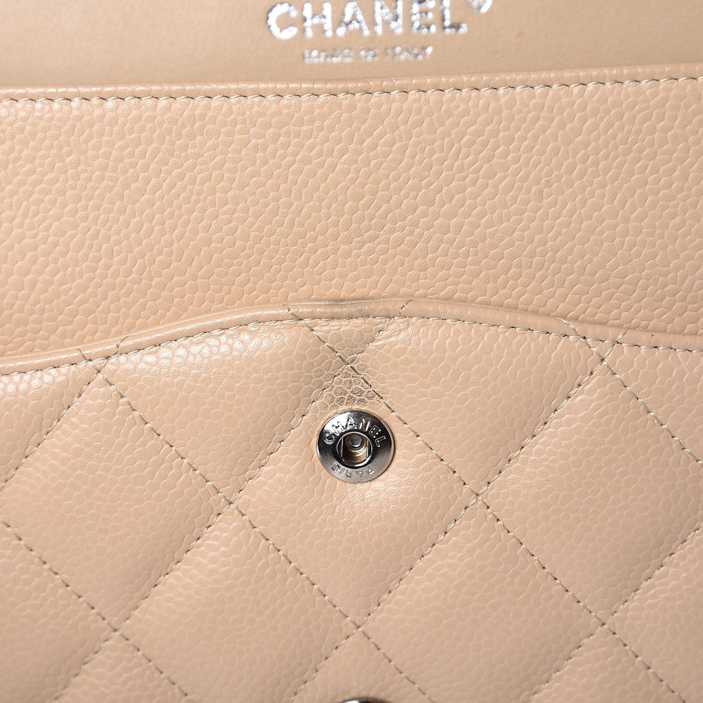 Caviar Quilted Jumbo Double Flap Beige Clair