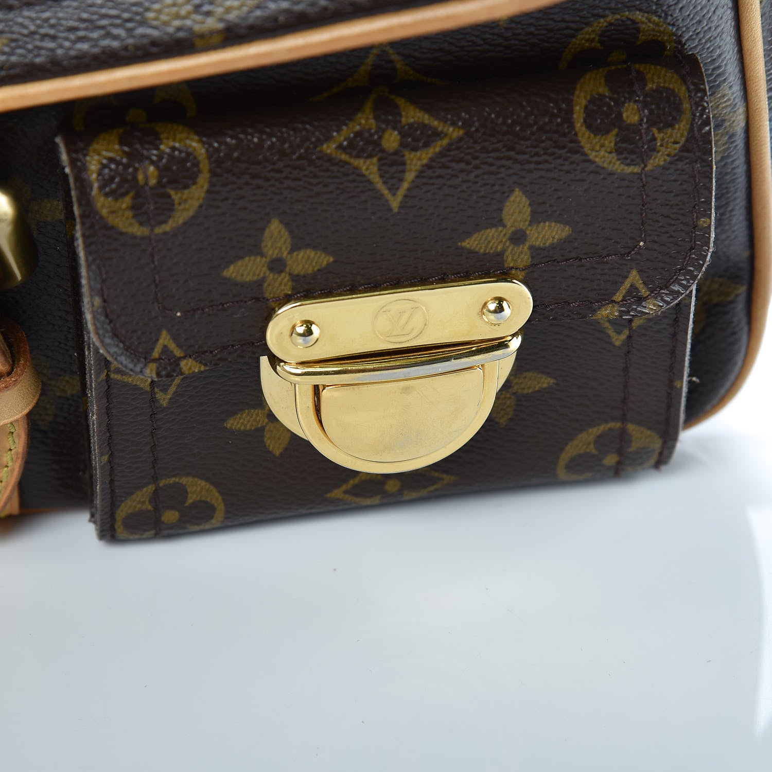 Louis Vuitton Monogram Hudson PM 11 of 17