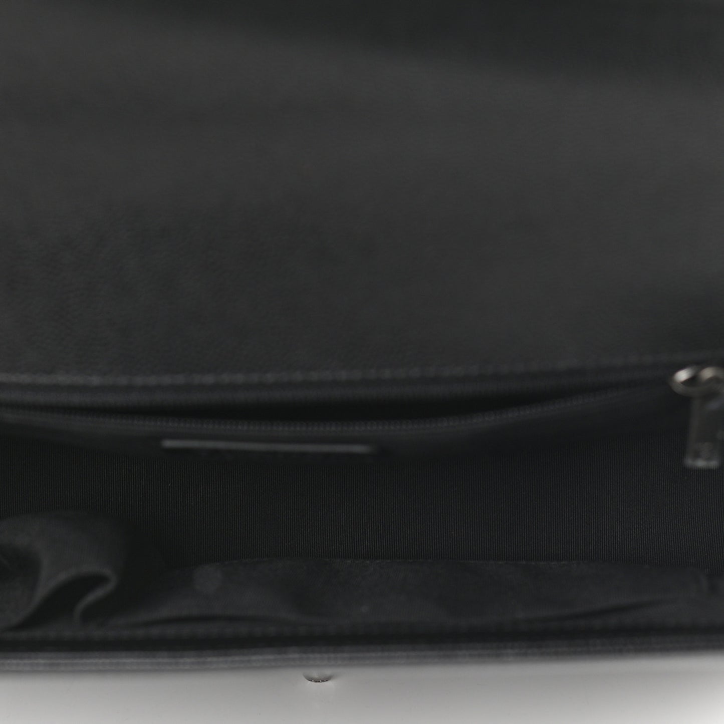 Caviar Quilted Large Boy Flap Black