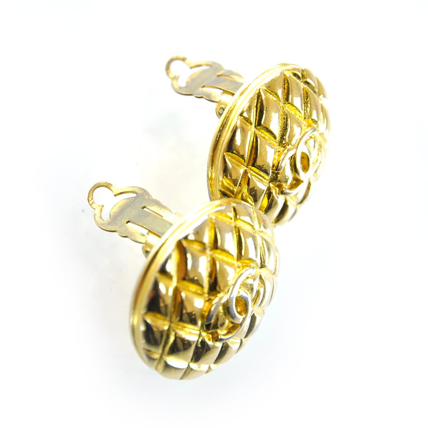 Round Quilted CC Clip On Earrings Gold