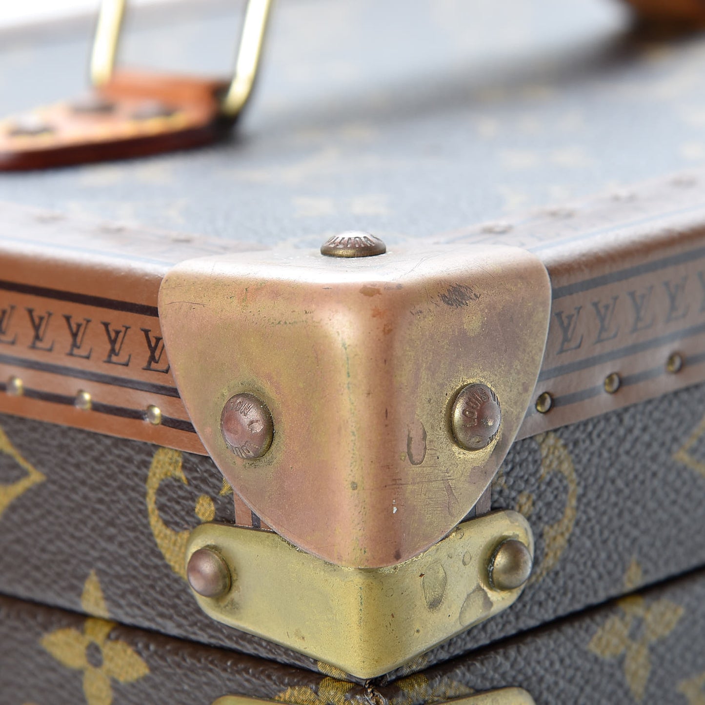Monogram Boite Flacons Beauty Train Trunk Case
