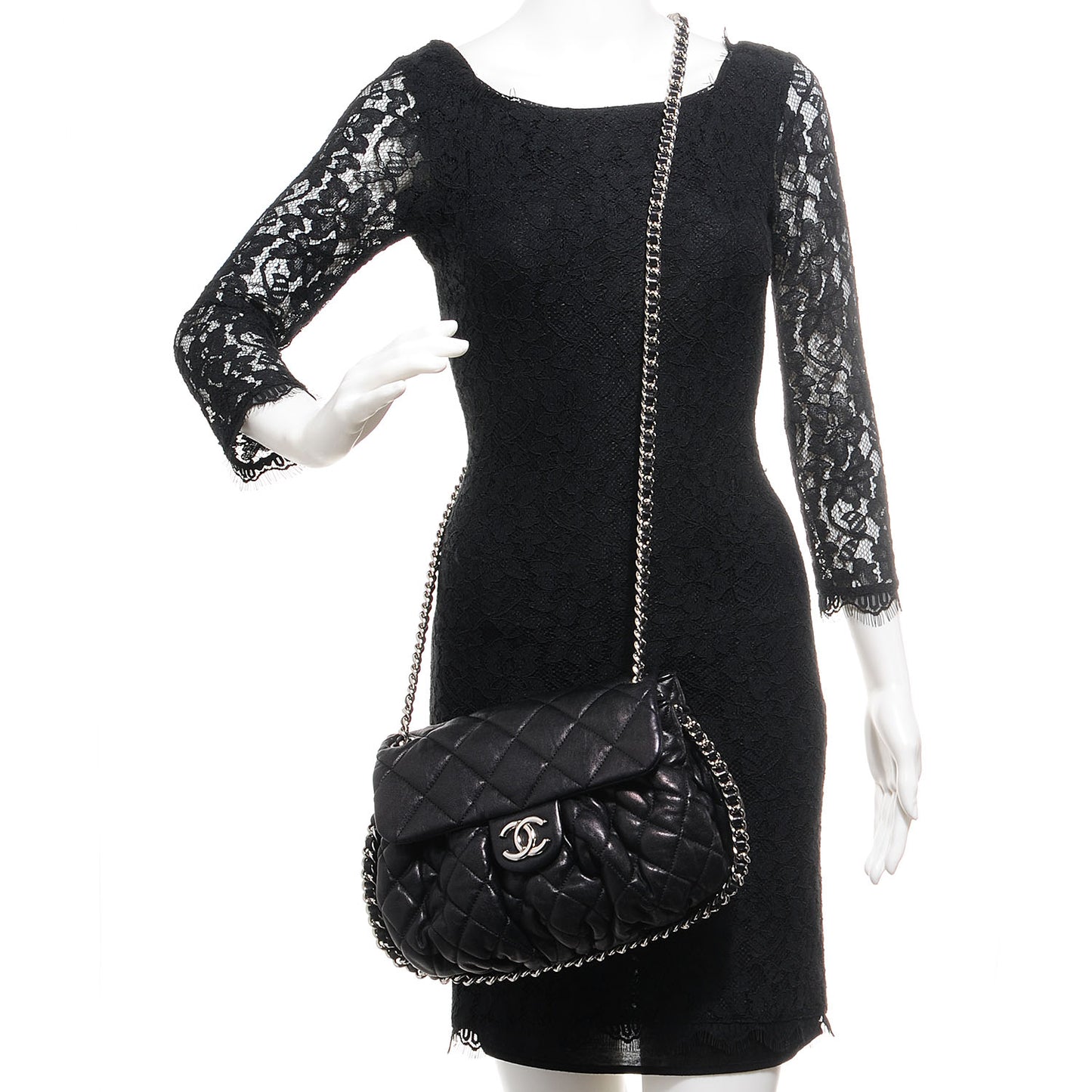 Washed Lambskin Chain Around Medium Messenger Black