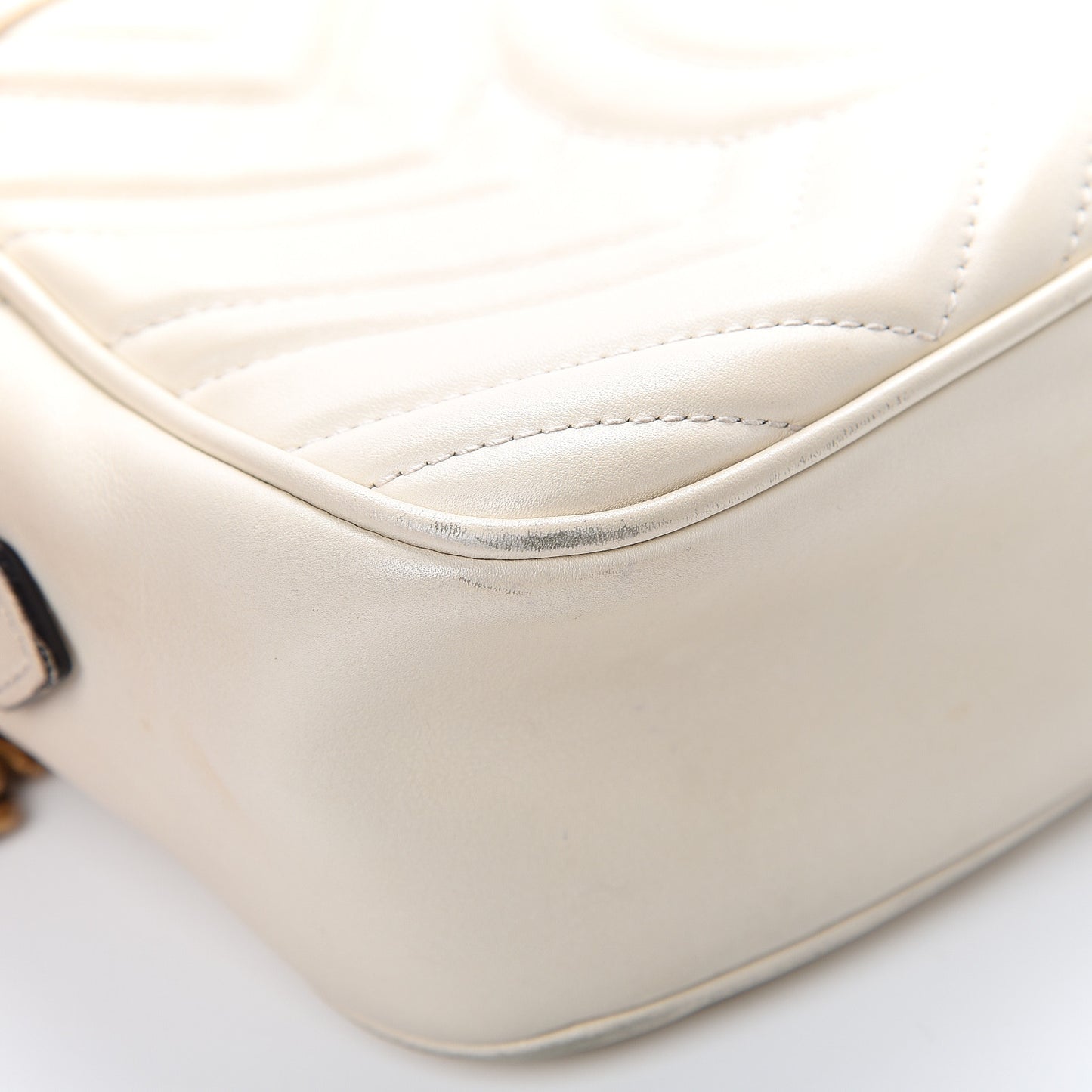 Calfskin Matelasse Small GG Marmont Chain Shoulder Bag White