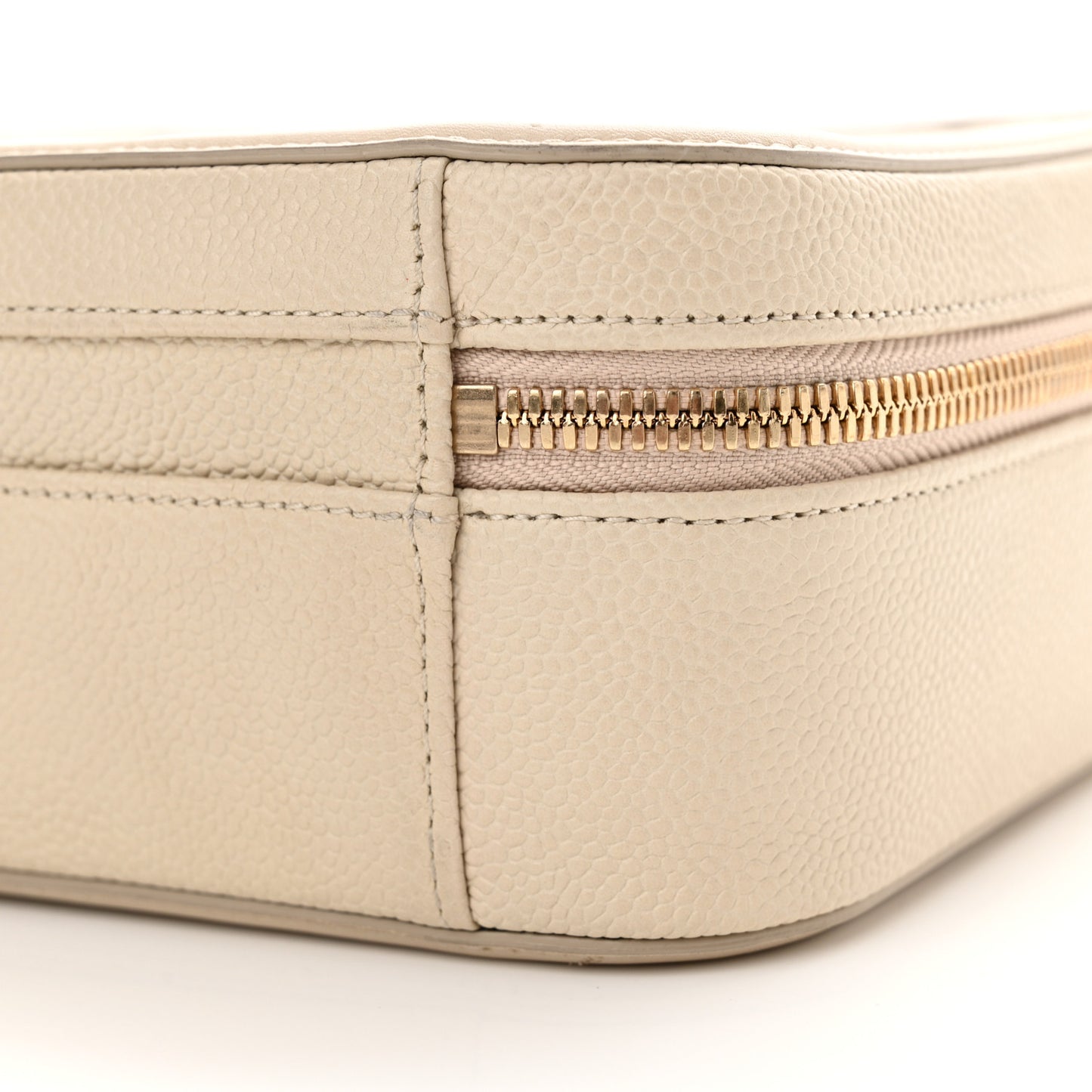 Caviar Quilted Medium CC Filigree Vanity Case Light Beige
