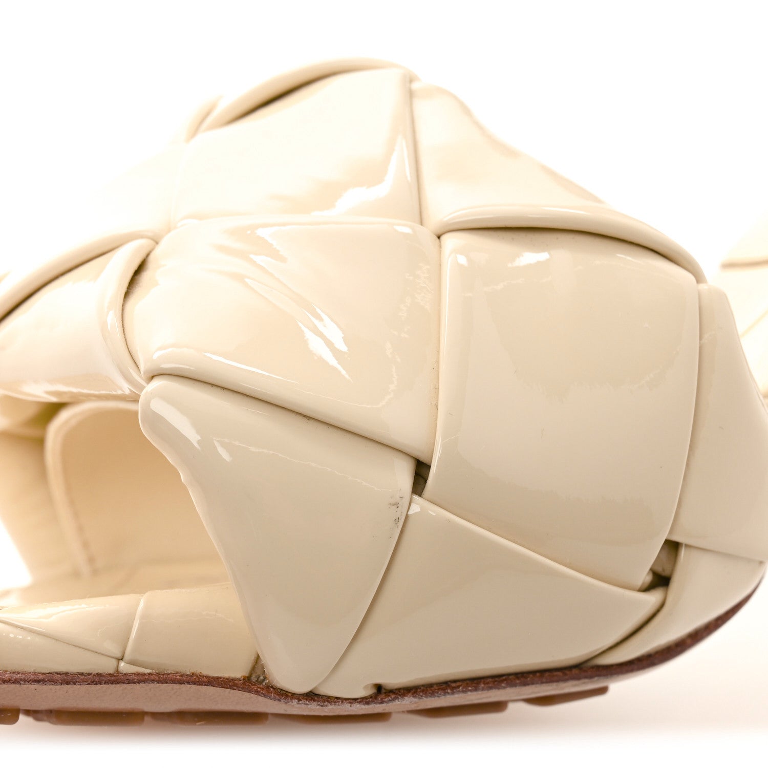 Bottega Veneta Ultra Gloss Patent Maxi Intrecciato Lido 90mm Mule Sandals 38.5 Beige 10 of 10