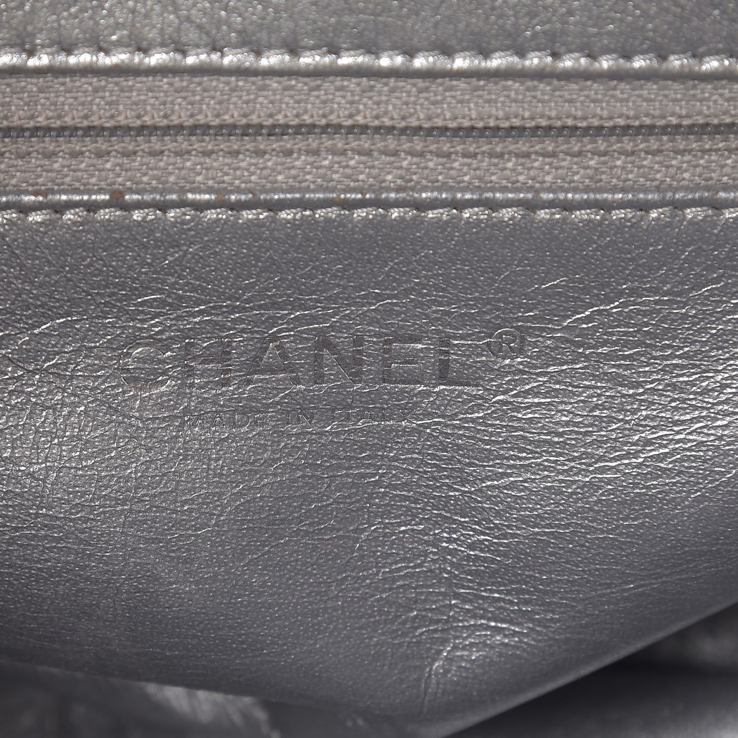 Patent Large Luxe Ligne Flap Black