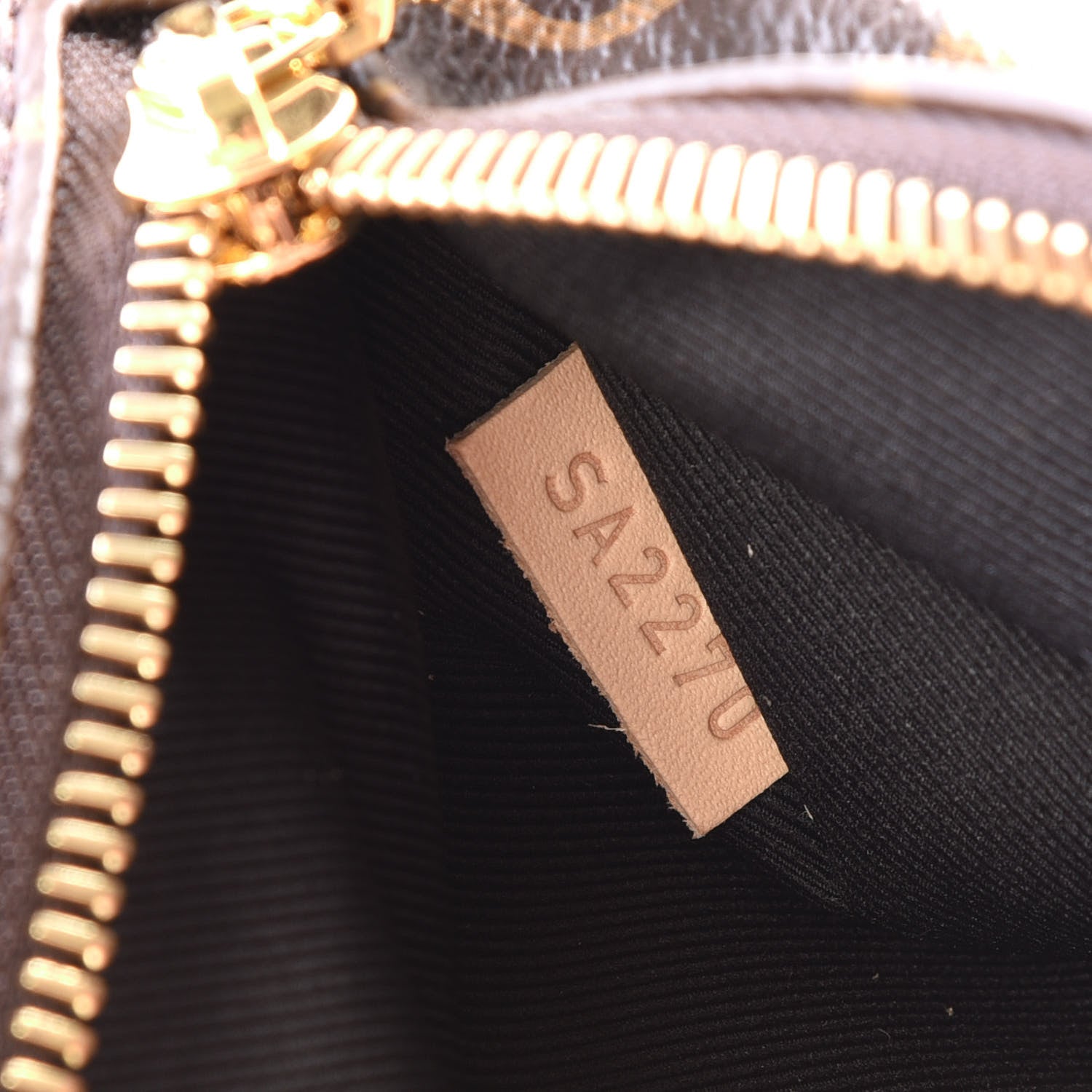 Louis Vuitton Monogram Bumbag 8 of 9