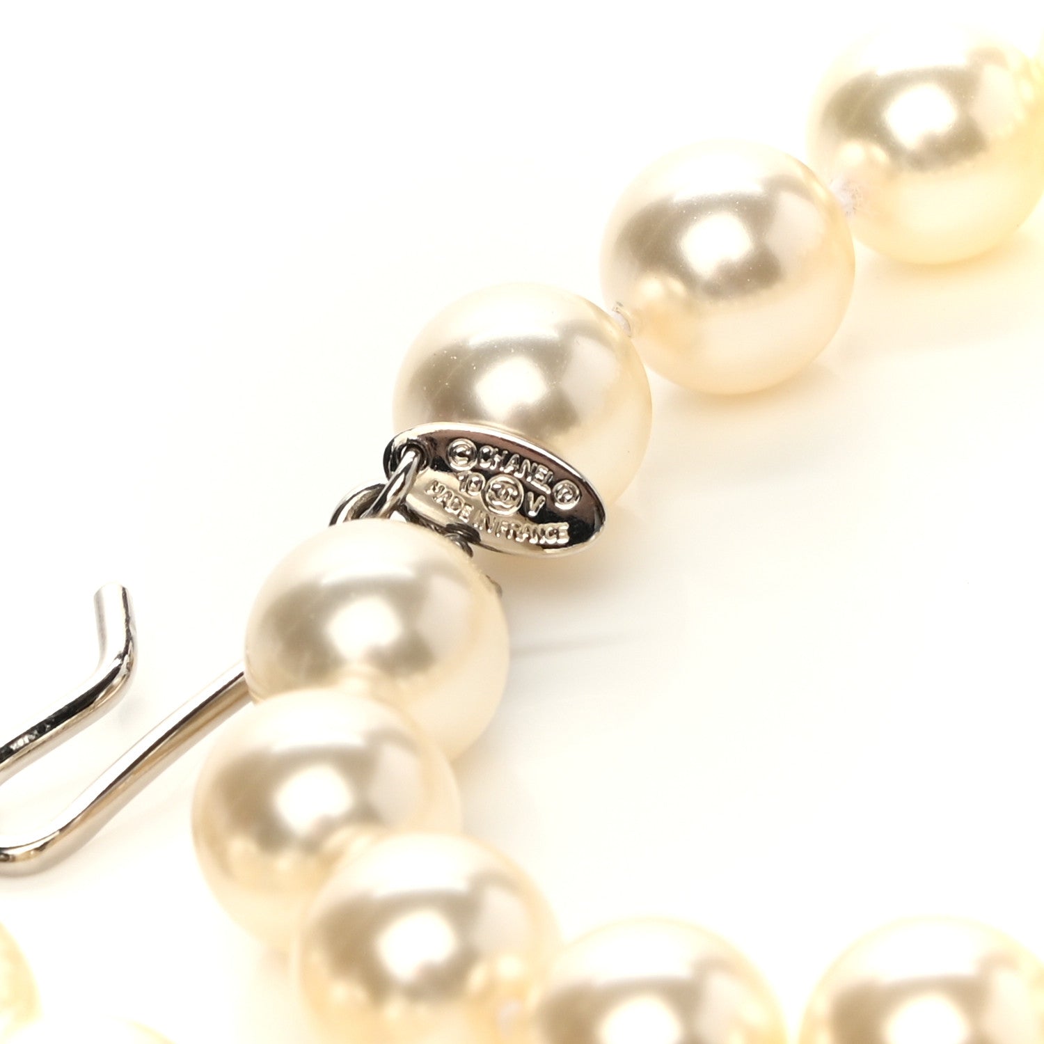 Chanel Pearl CC Belt Silver 4 of 4