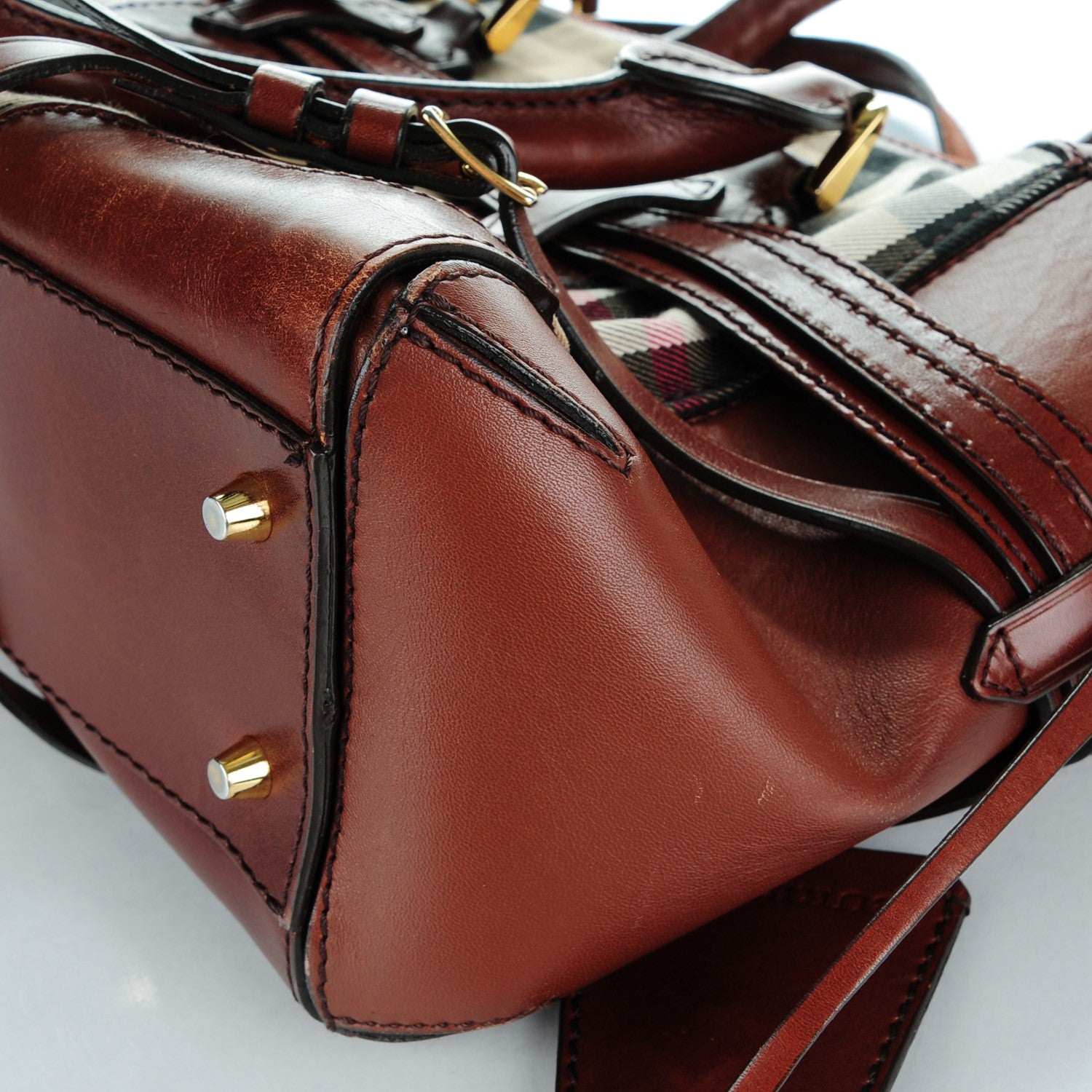 Burberry House Check Small Gladstone Dark Tan 9 of 11