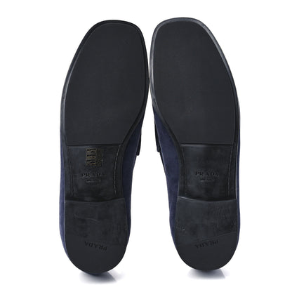Prada Vitello Scamosciato Metal Triangle Logo Mens Loafers 10.5 Bleu 5 of 8