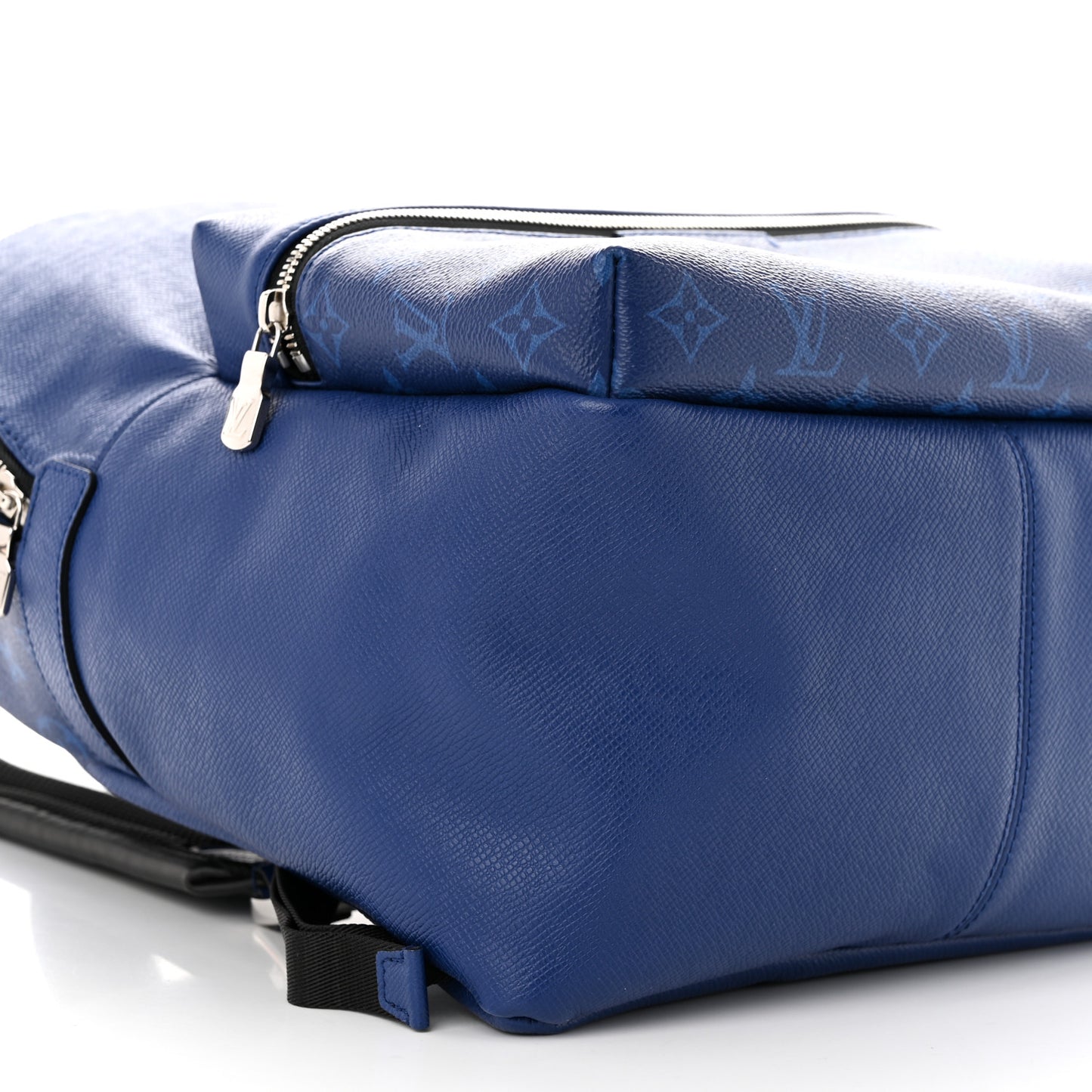 Taiga Monogram Discovery Backpack PM Cobalt