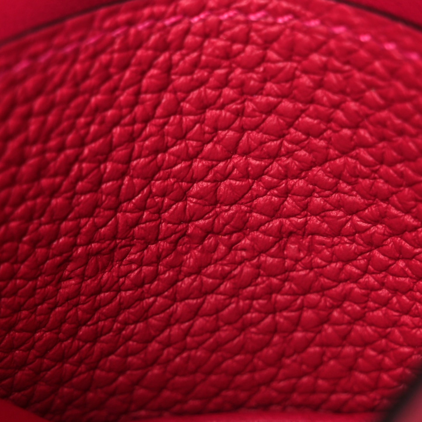 Togo Dogon Card Case Framboise