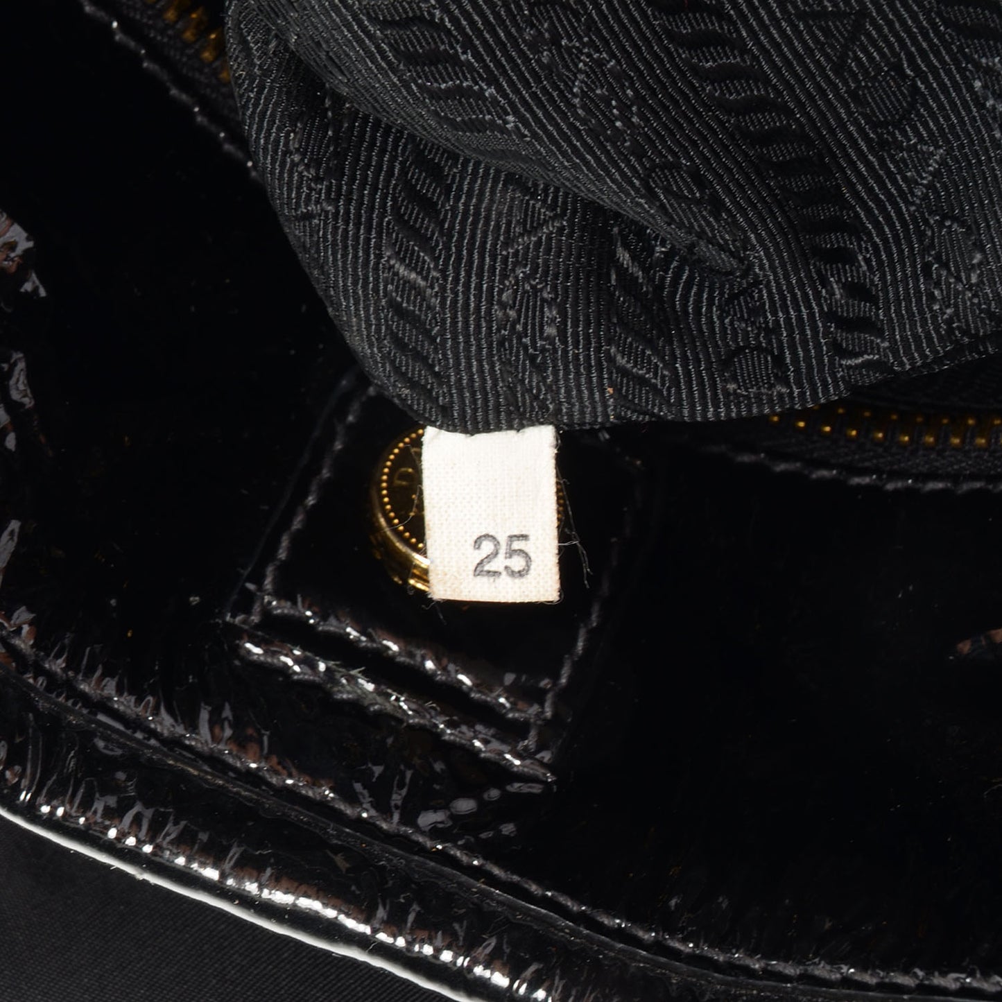 Tessuto Chain Shoulder Bag Black