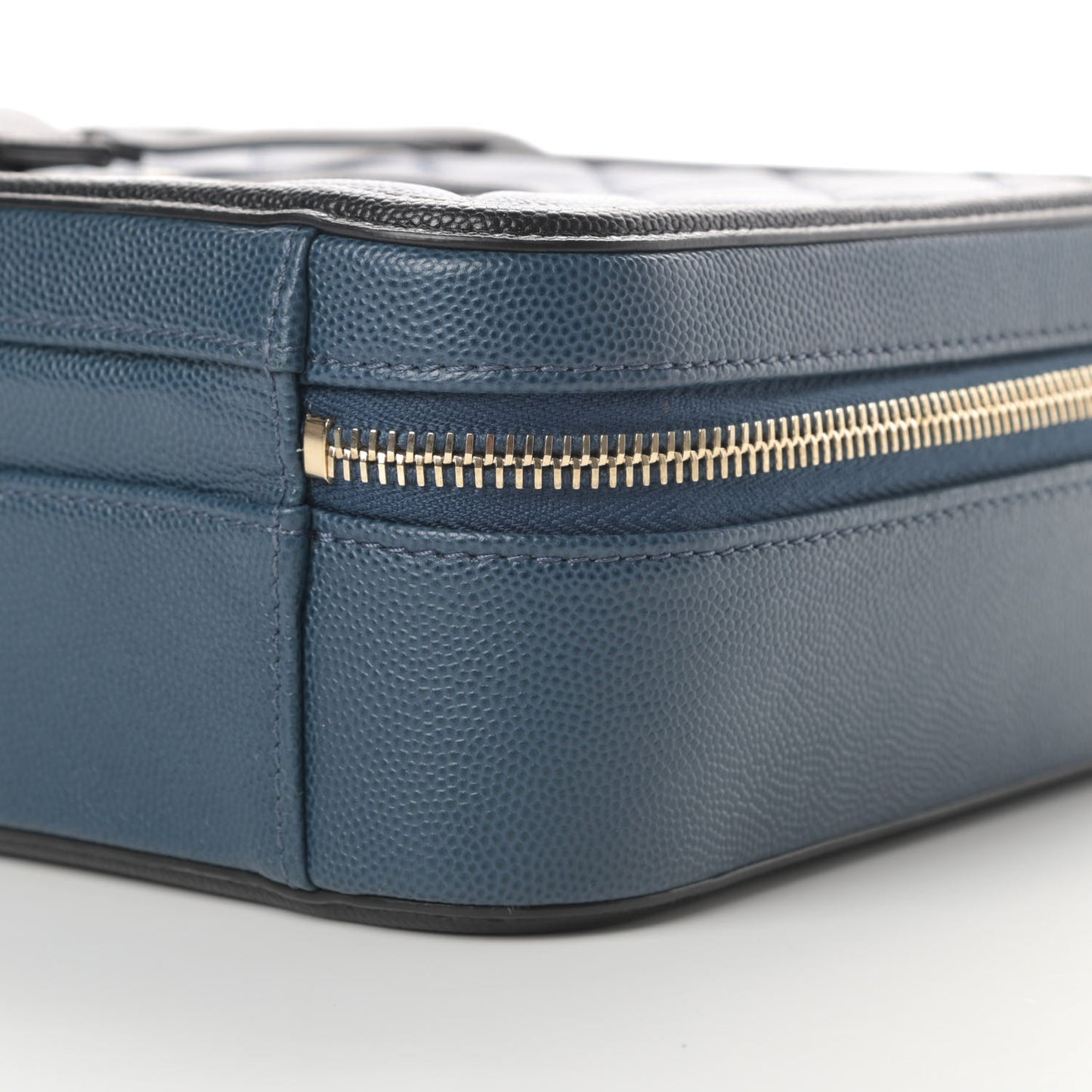 Caviar Quilted Medium CC Filigree Vanity Case Navy Black