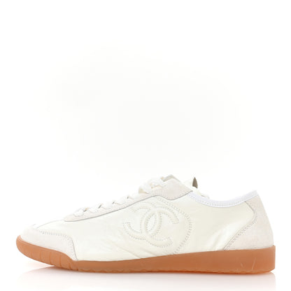 Chanel Calfskin Suede Womens CC Sneakers 39.5 White 1 of 9