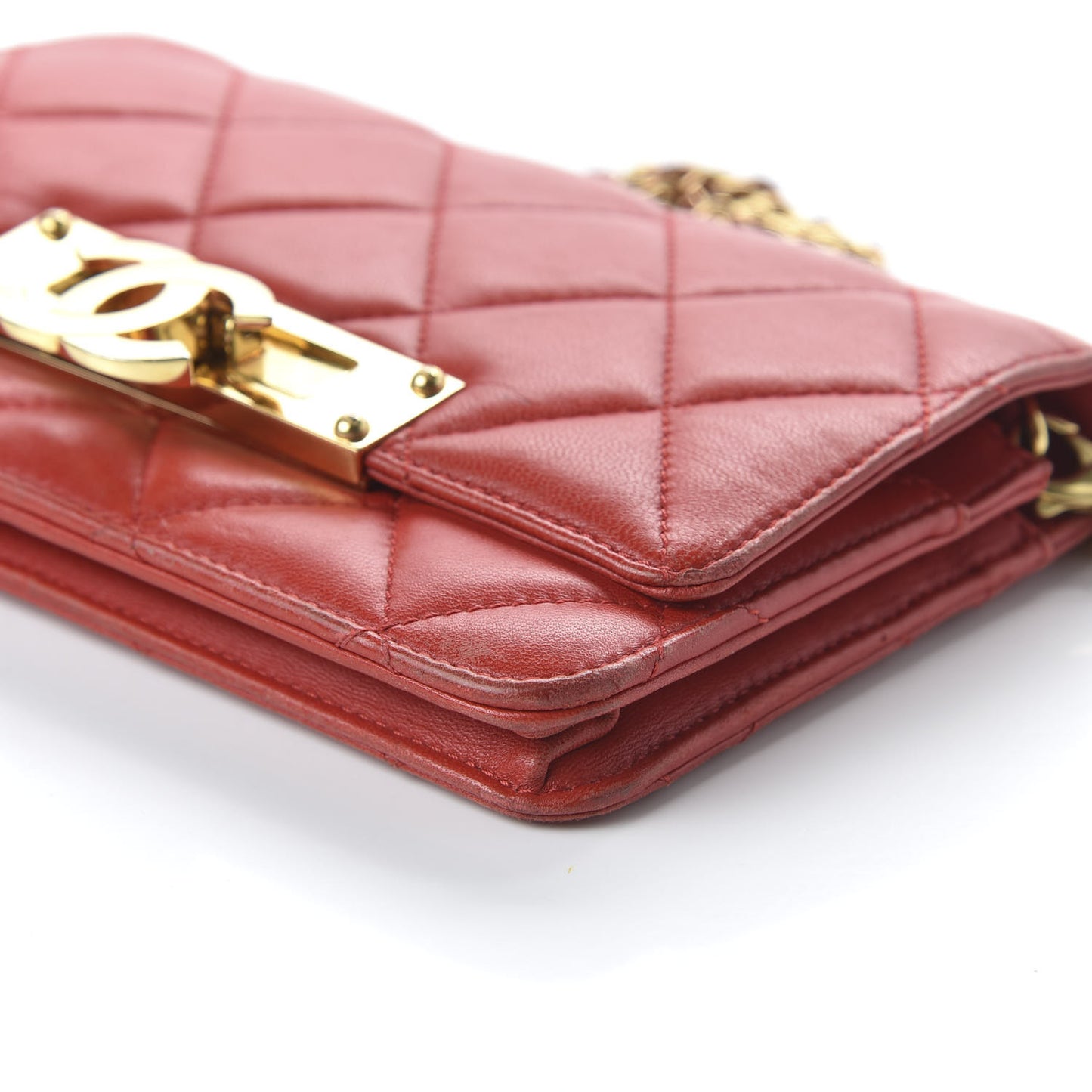 Lambskin Quilted Golden Class Wallet on Chain WOC Red