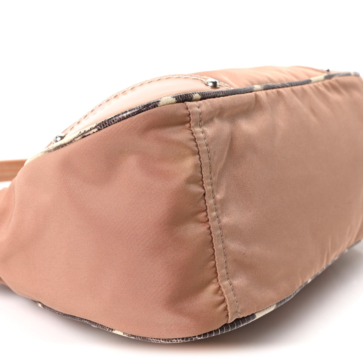 Tessuto Vernice Shoulder Bag Cipria