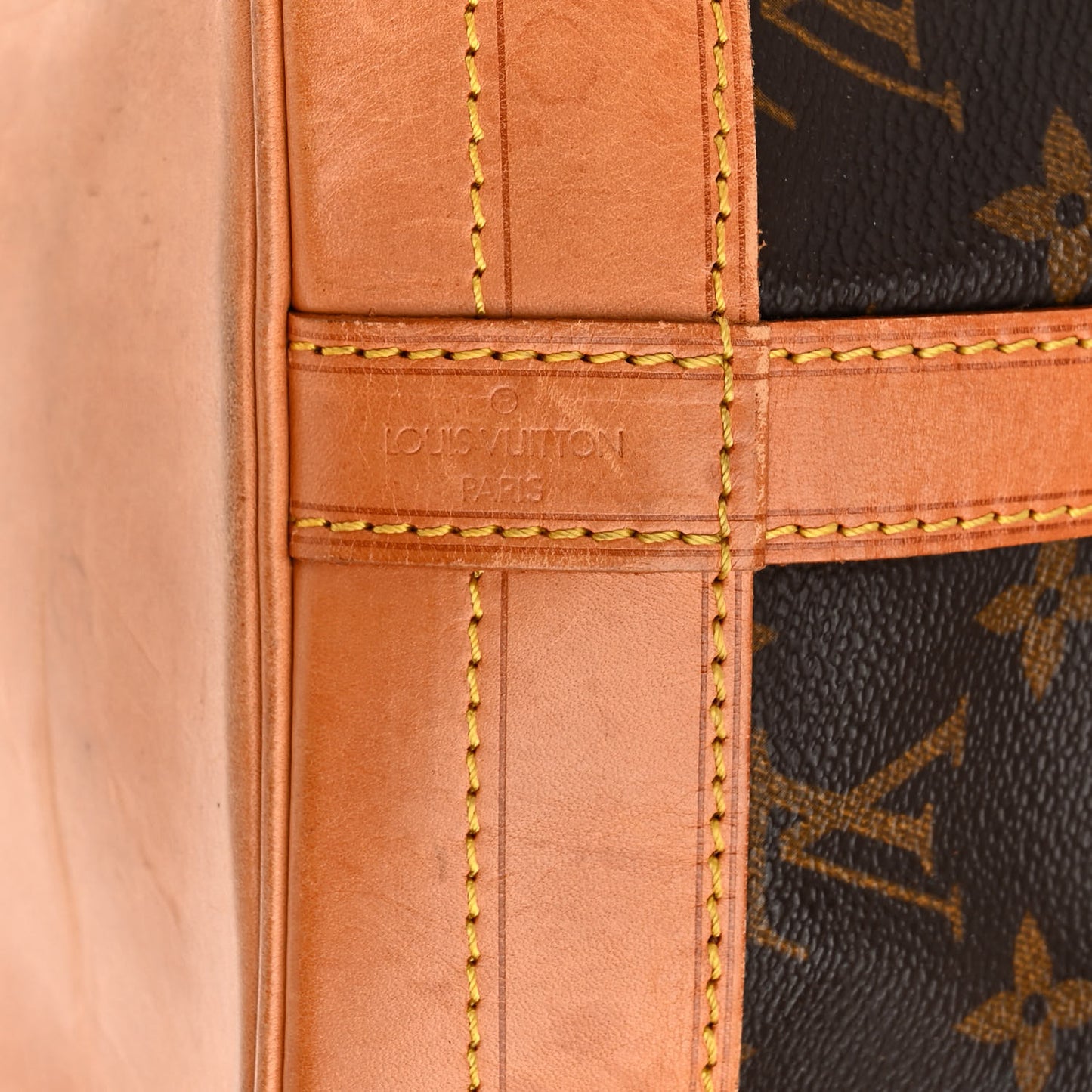Monogram Noe
