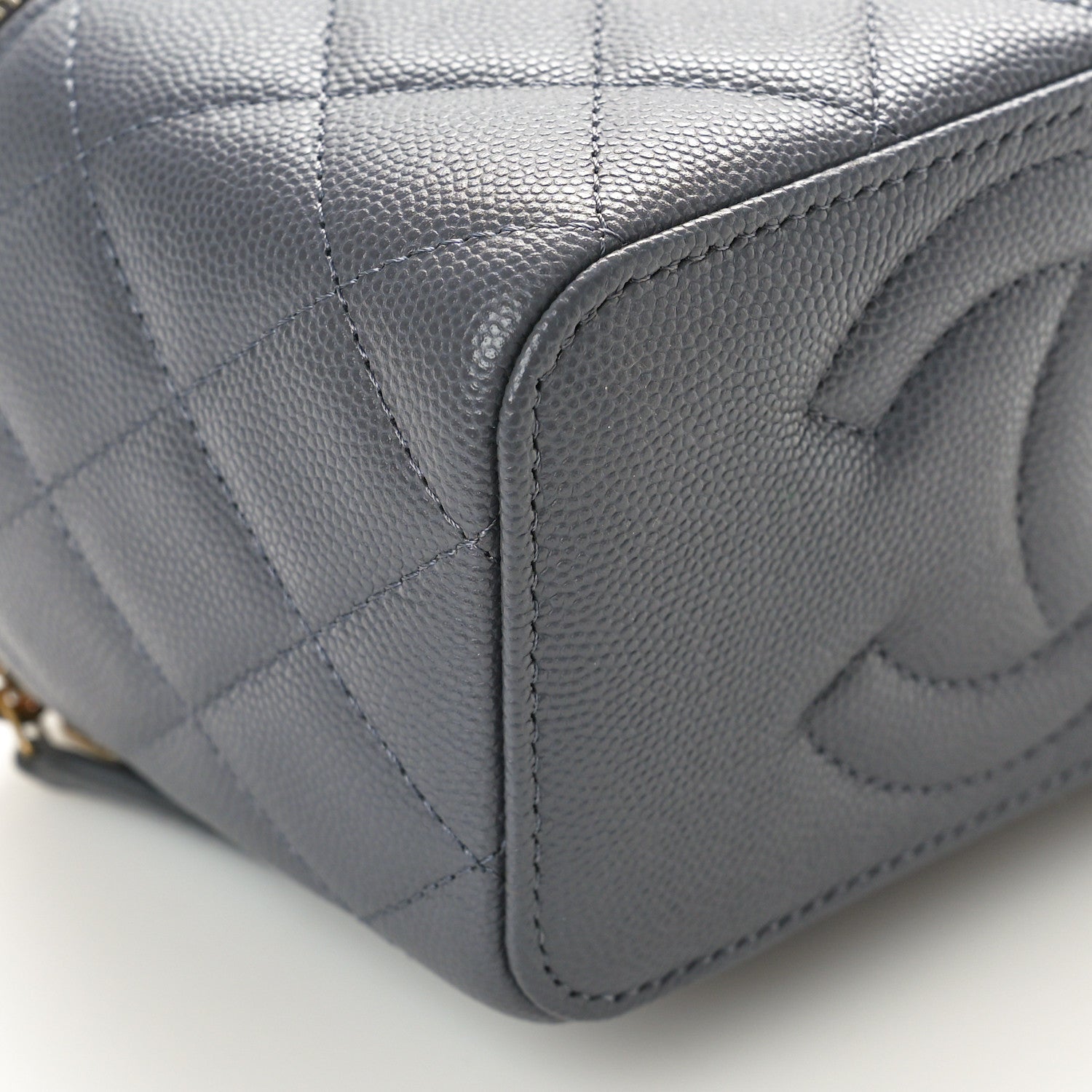 Chanel Caviar Quilted Chanel Way Top Handle Vanity Case With Chain Grey 10 of 11